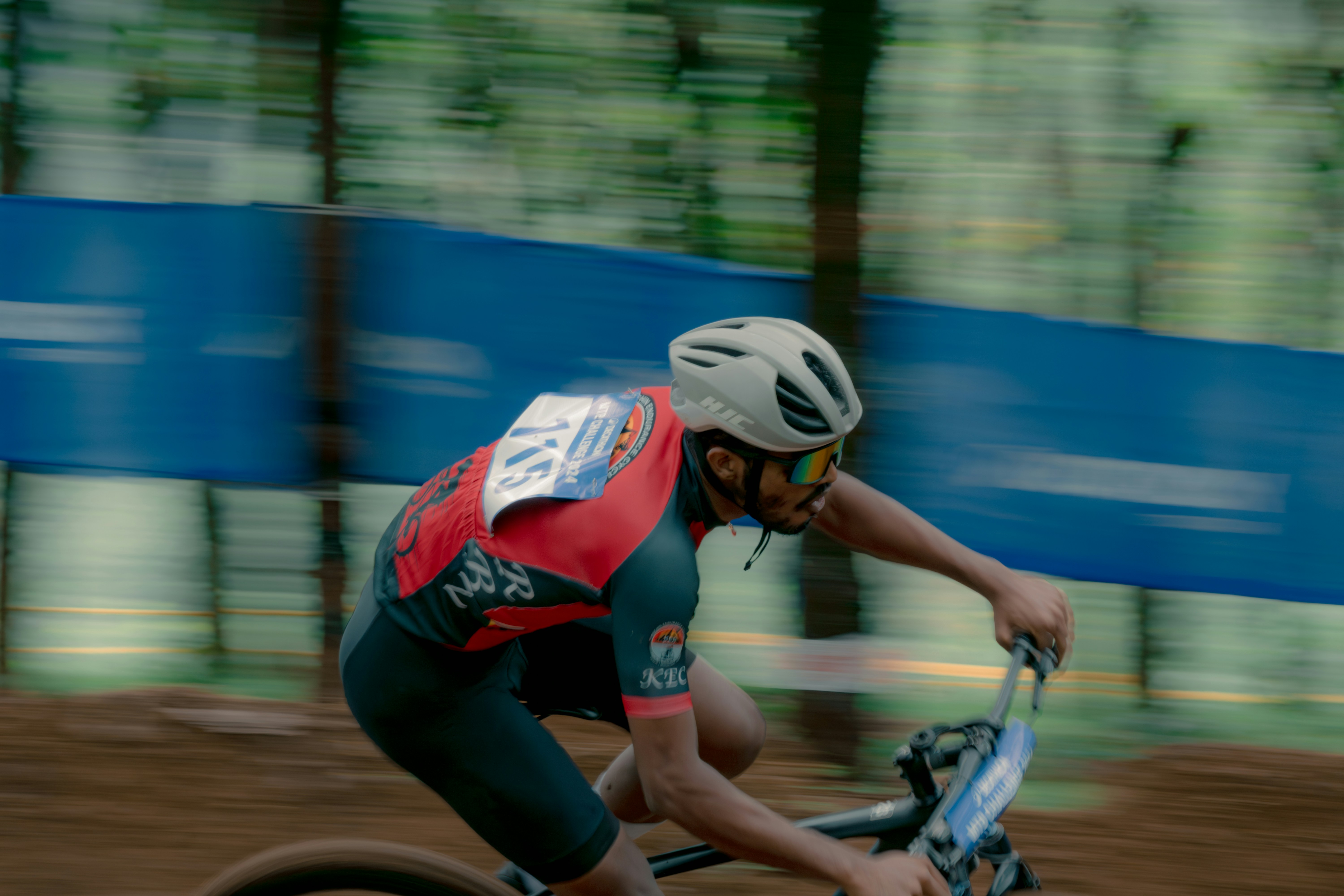 Bezpieczna jazda na rowerze - ważne zasady i przeciwności