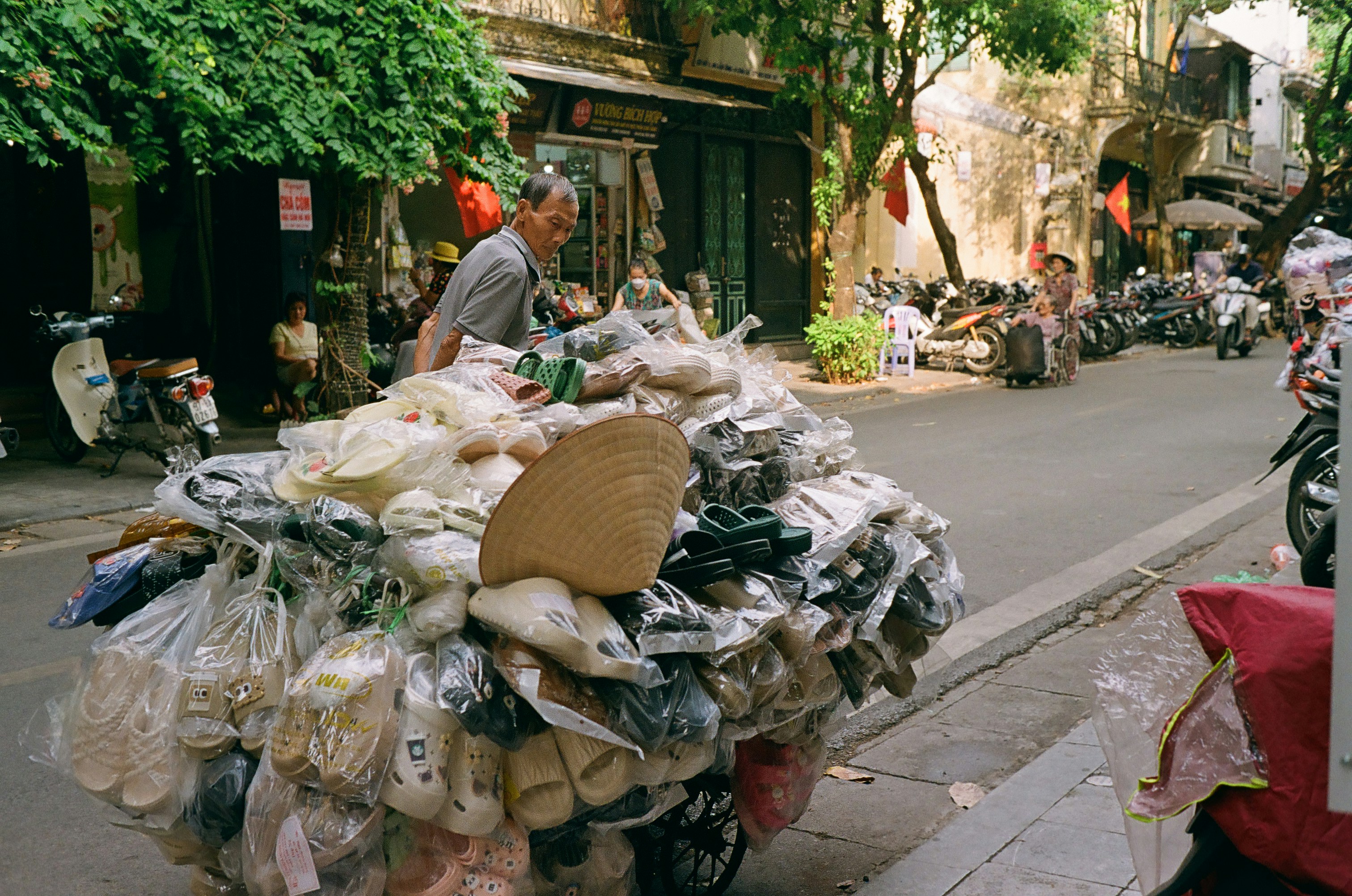Vietnam on a Shoestring: 2026 Hacks for Living Large on a Small Budget