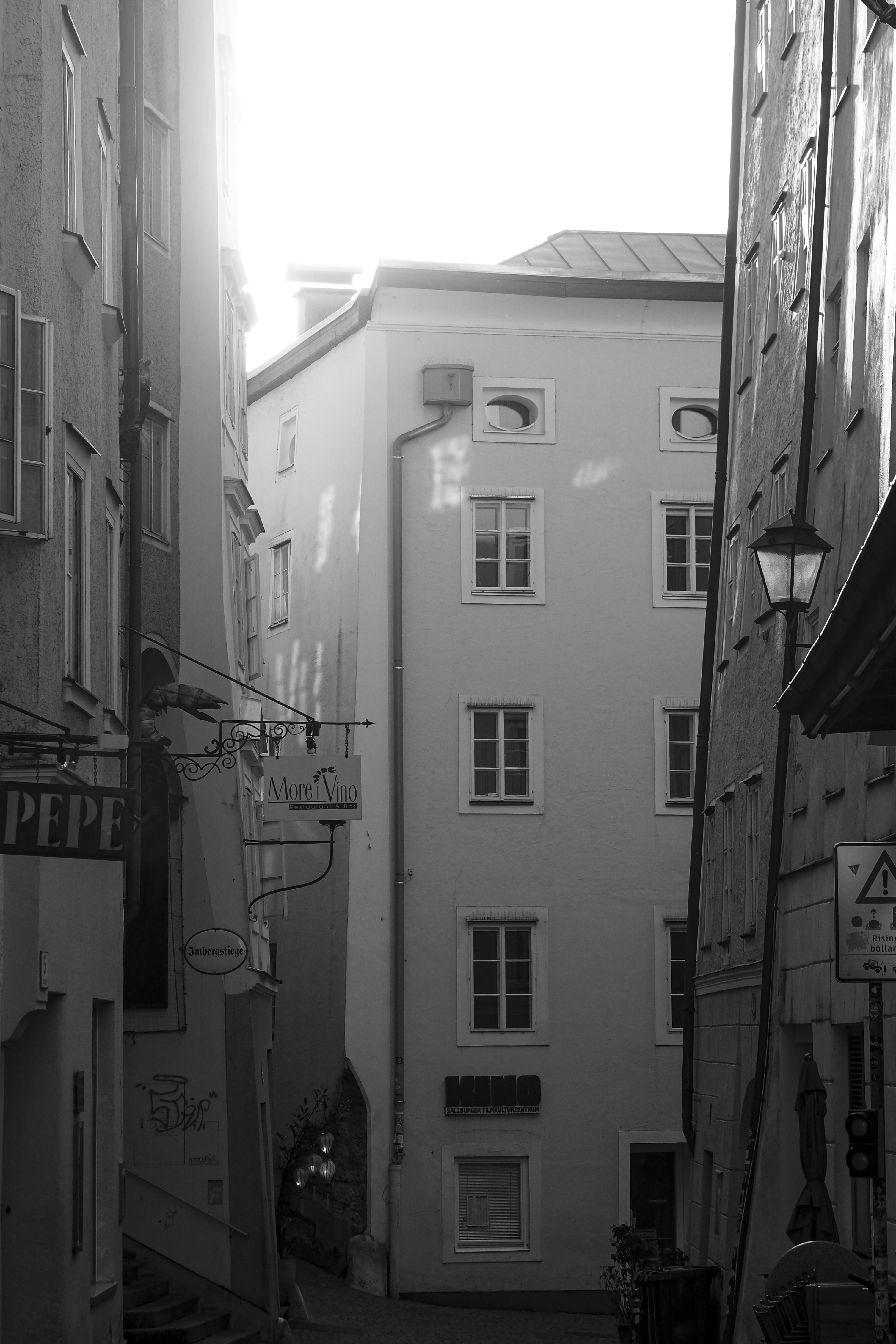 Photo by laurachouette