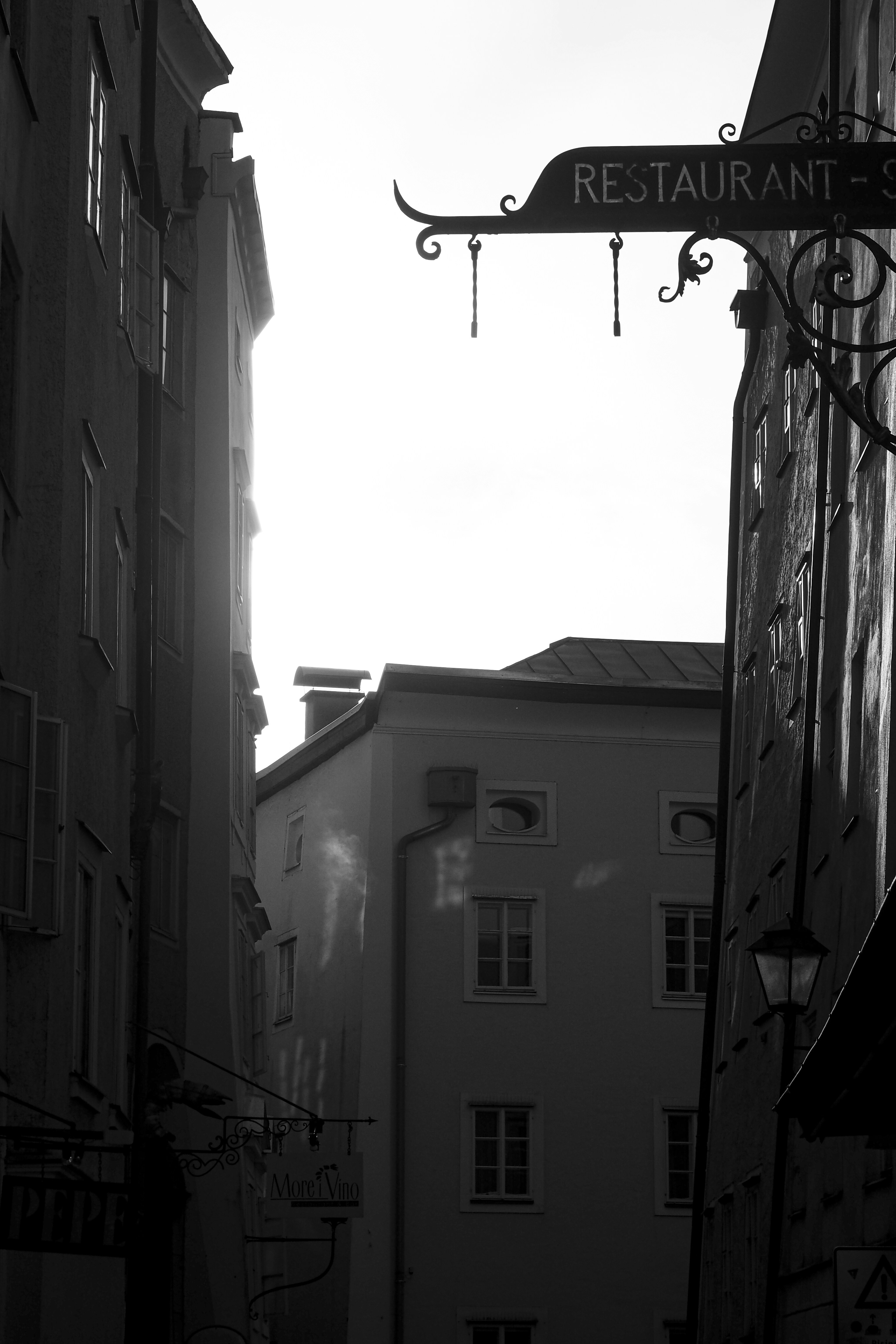 Photo by laurachouette