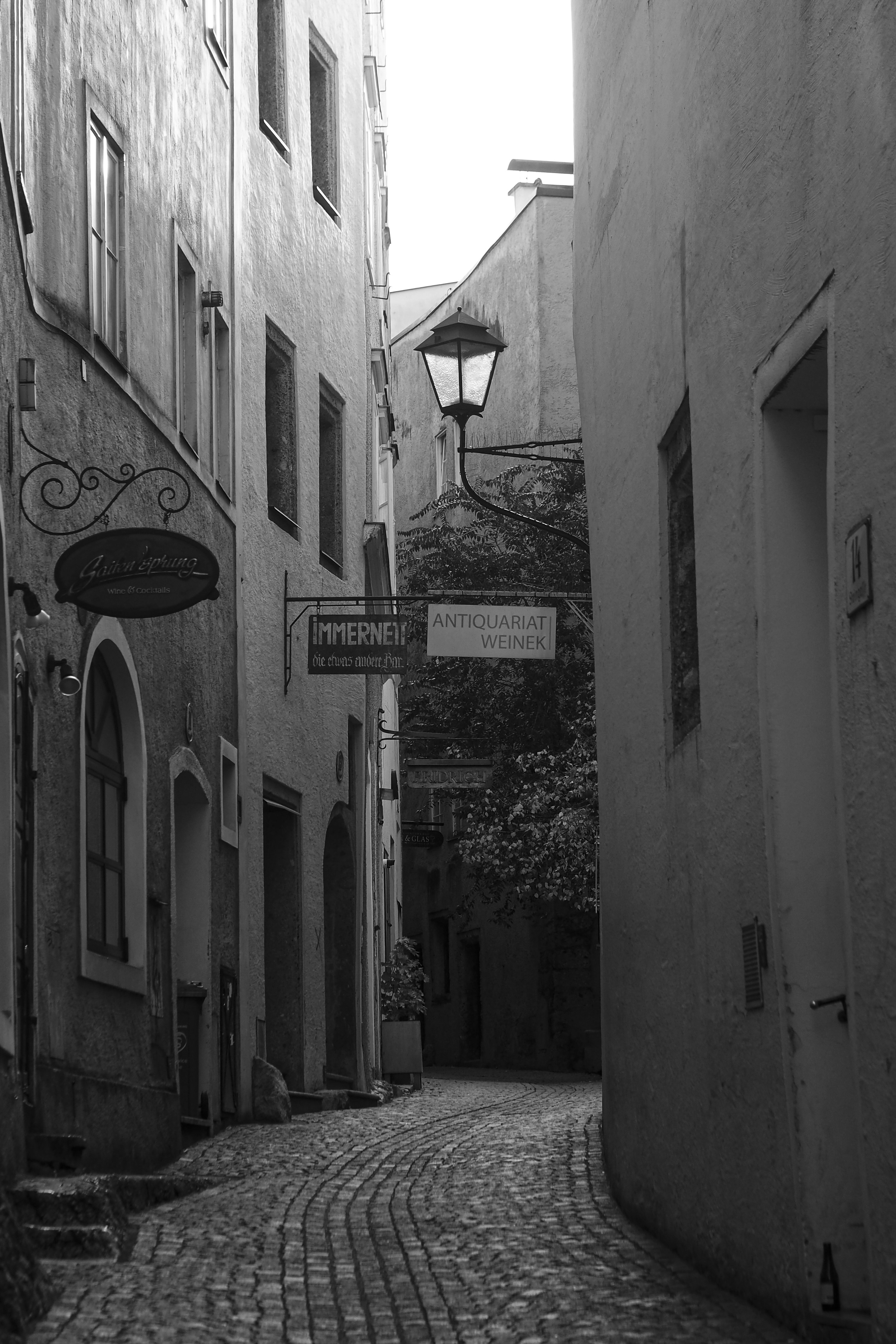 Photo by laurachouette