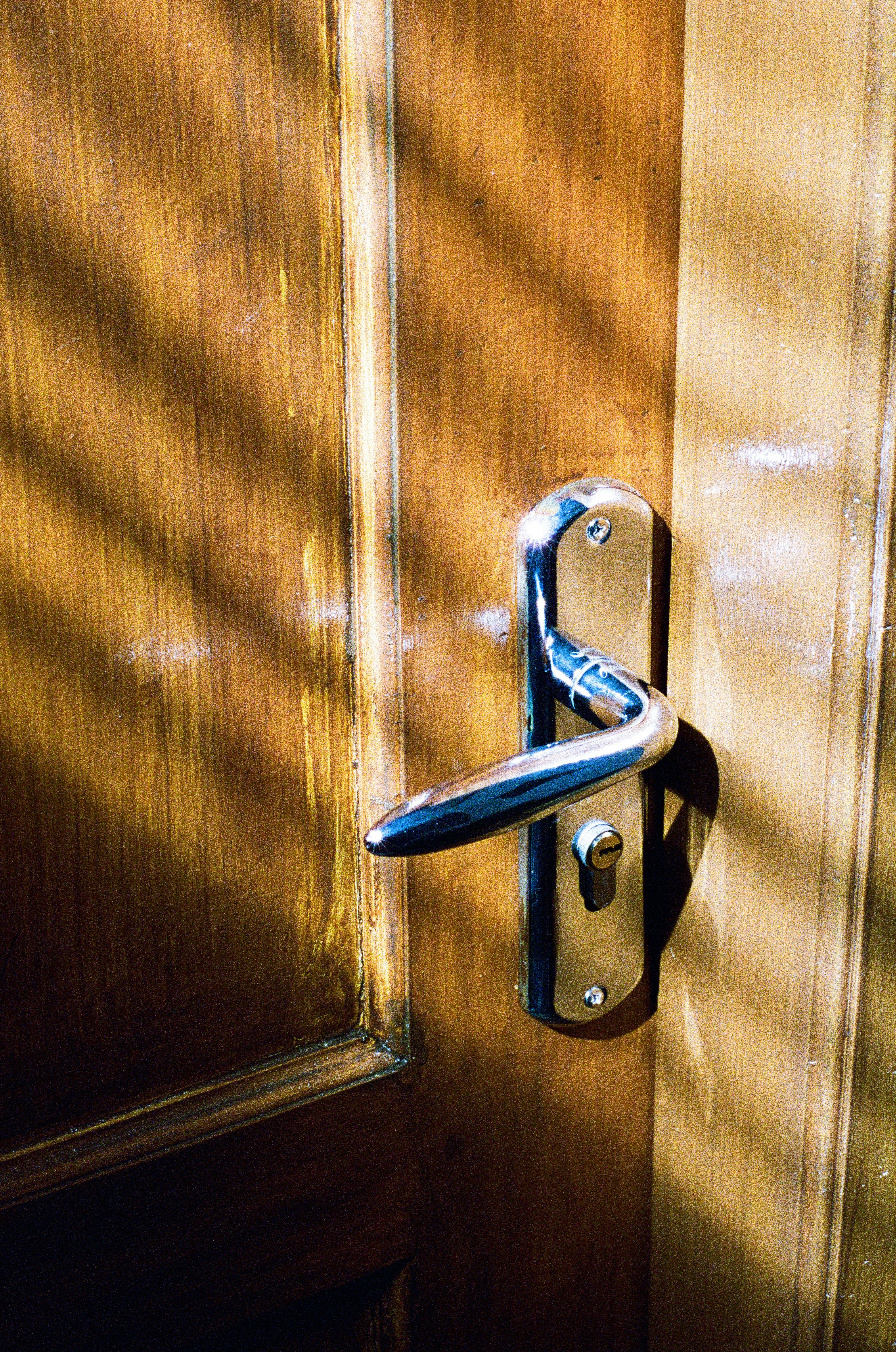 15 Lost Key Situations That Escalate Door Lock Problems