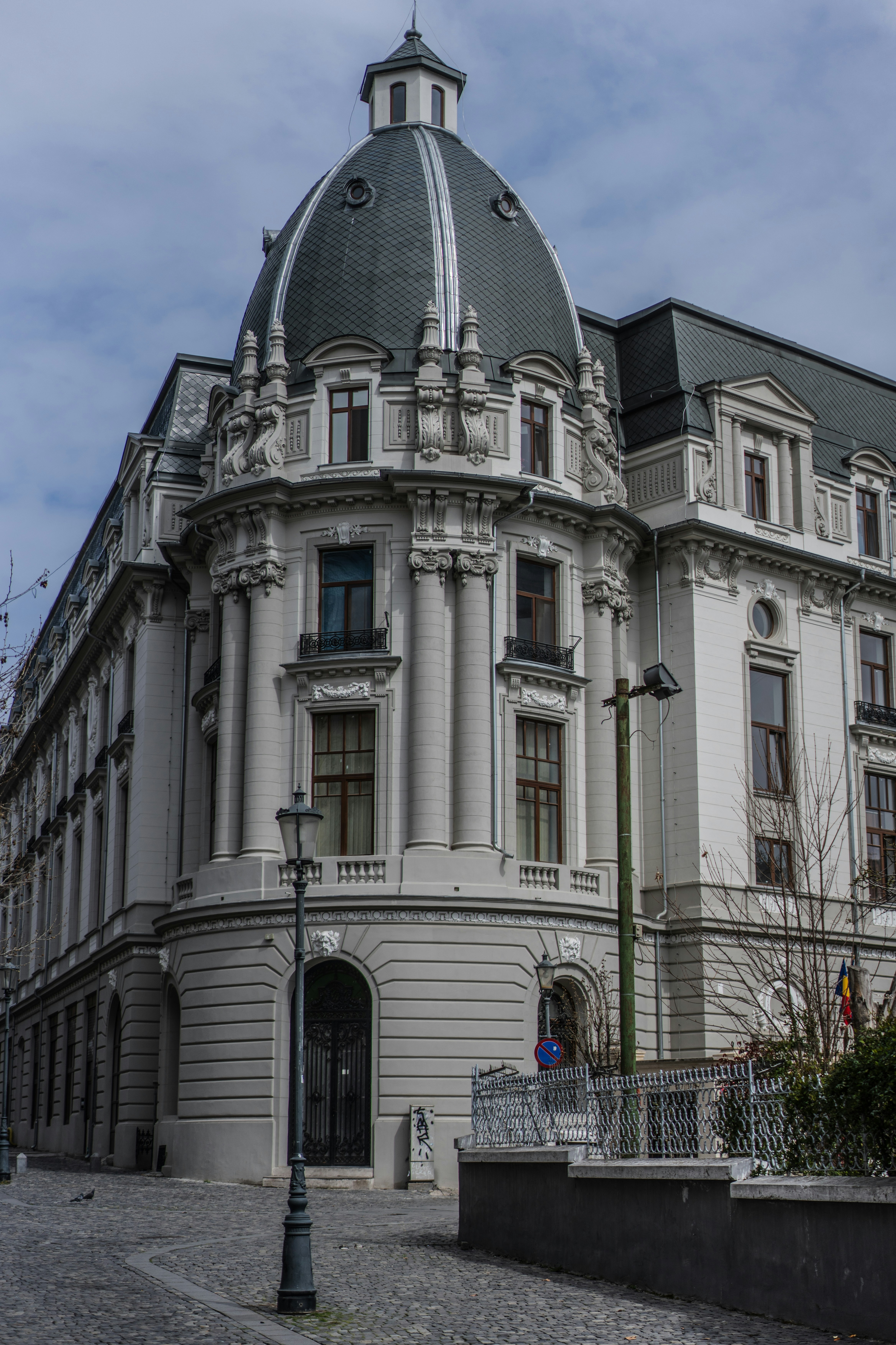 Photo by winstontjia