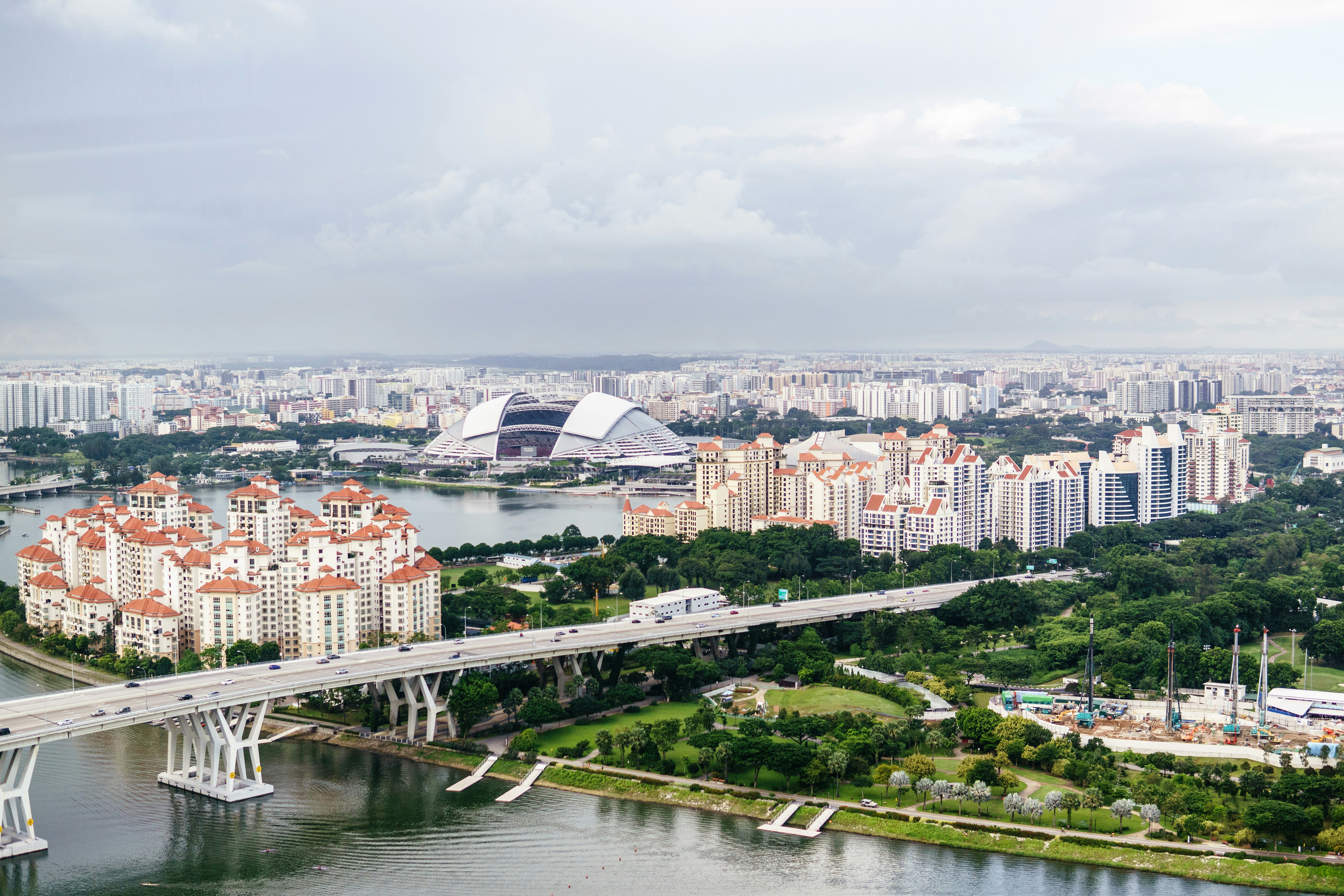 Photo by igorharrier