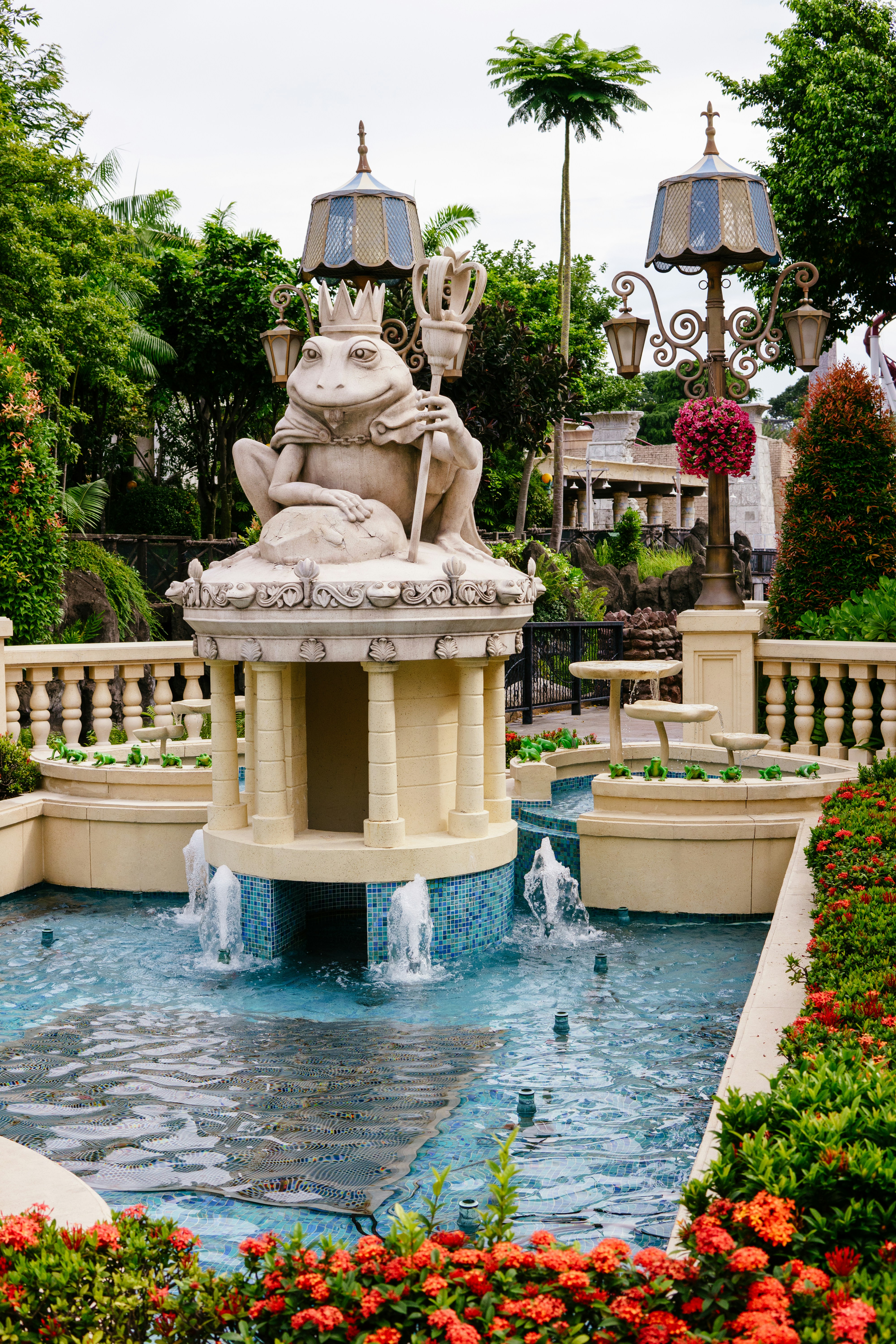 Photo by igorharrier