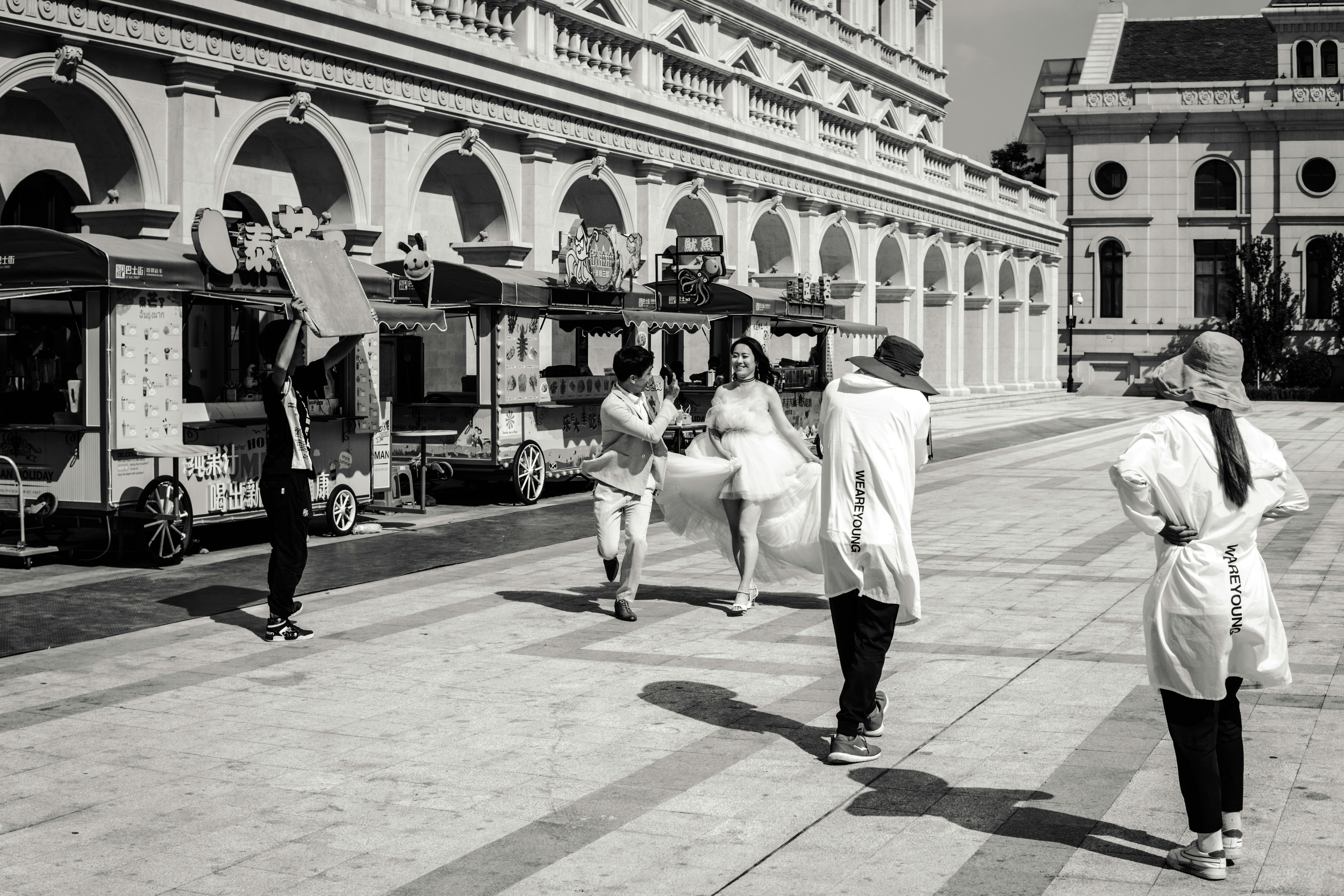 Photo by igorharrier