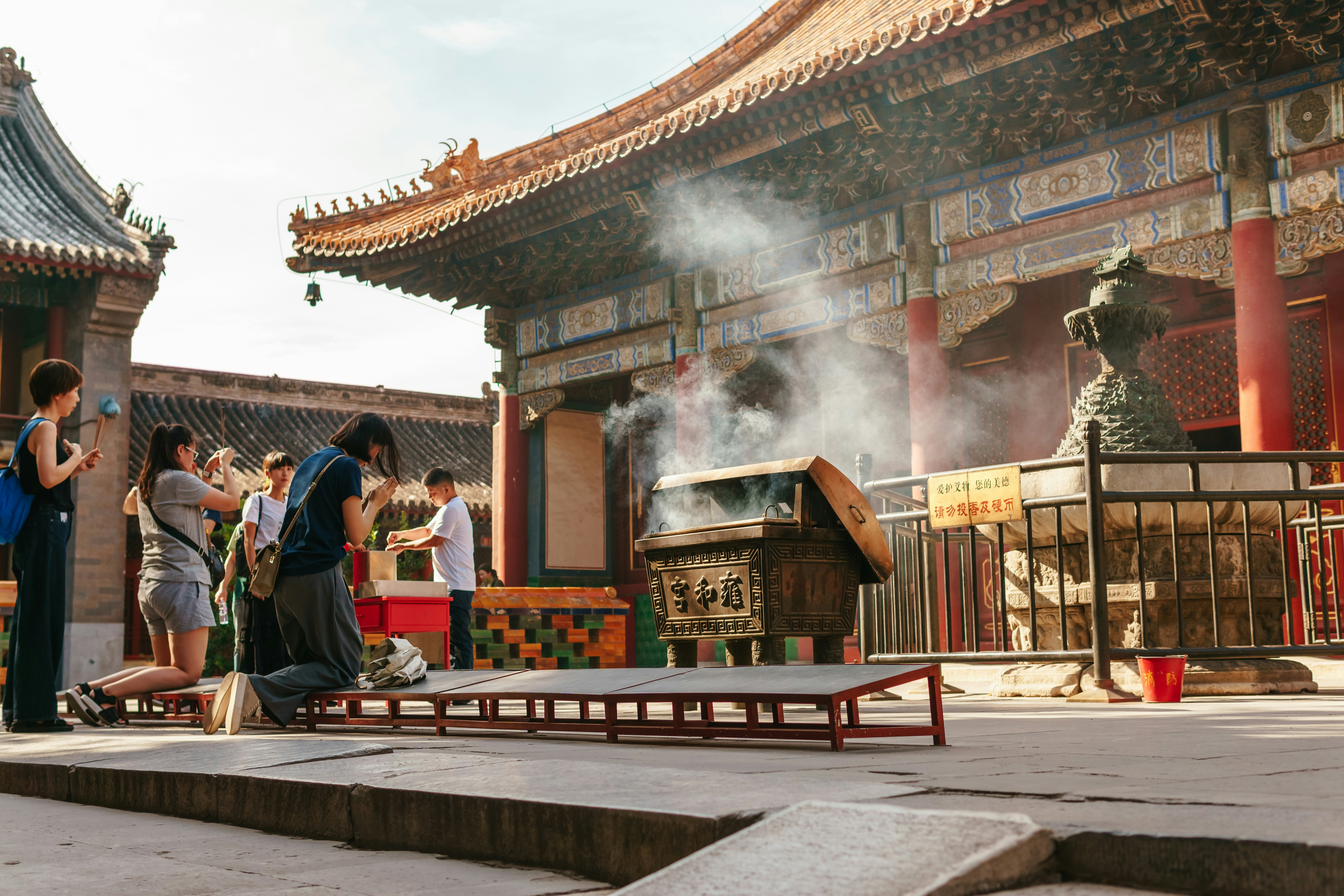 Photo by igorharrier