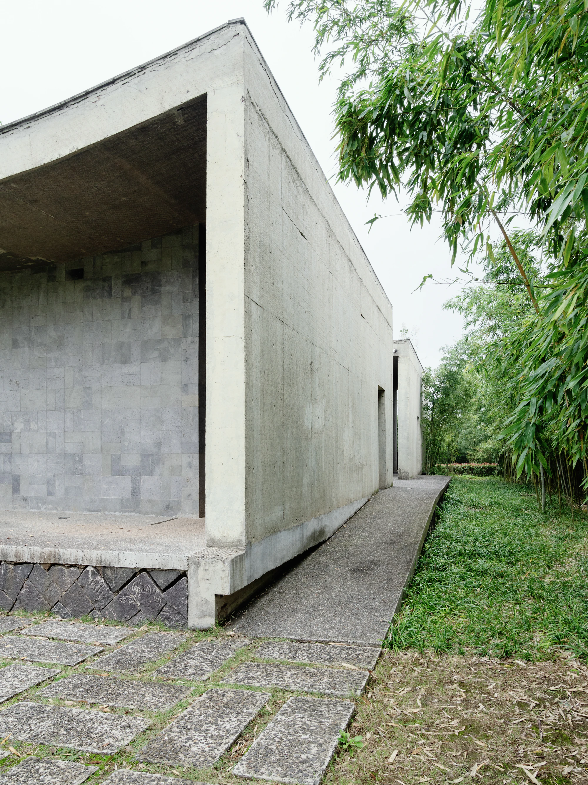 The house in the garden