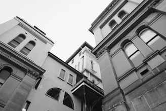 A black and white photo of a building