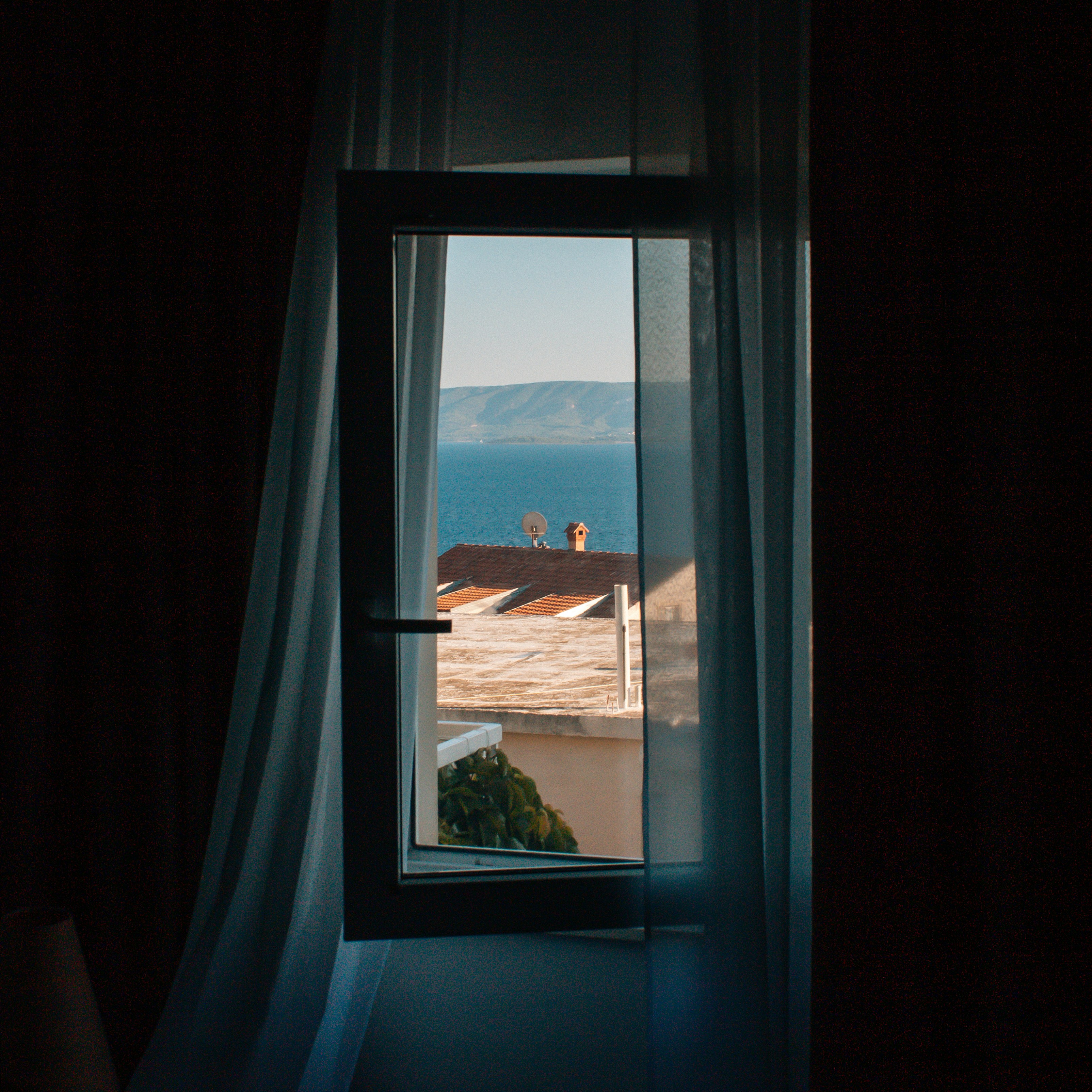 Photo by marinolinic