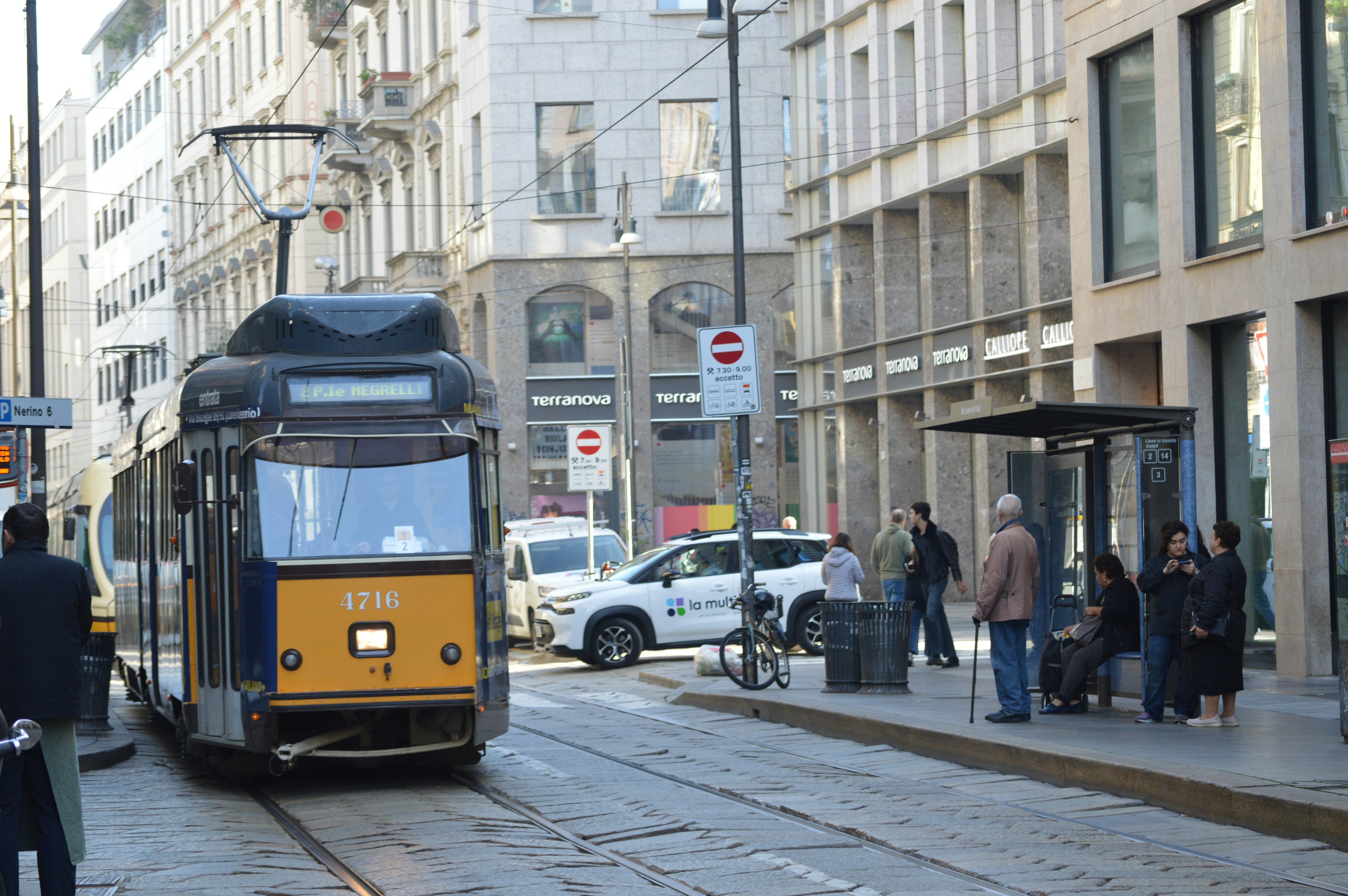 Photo by joshimilestoner