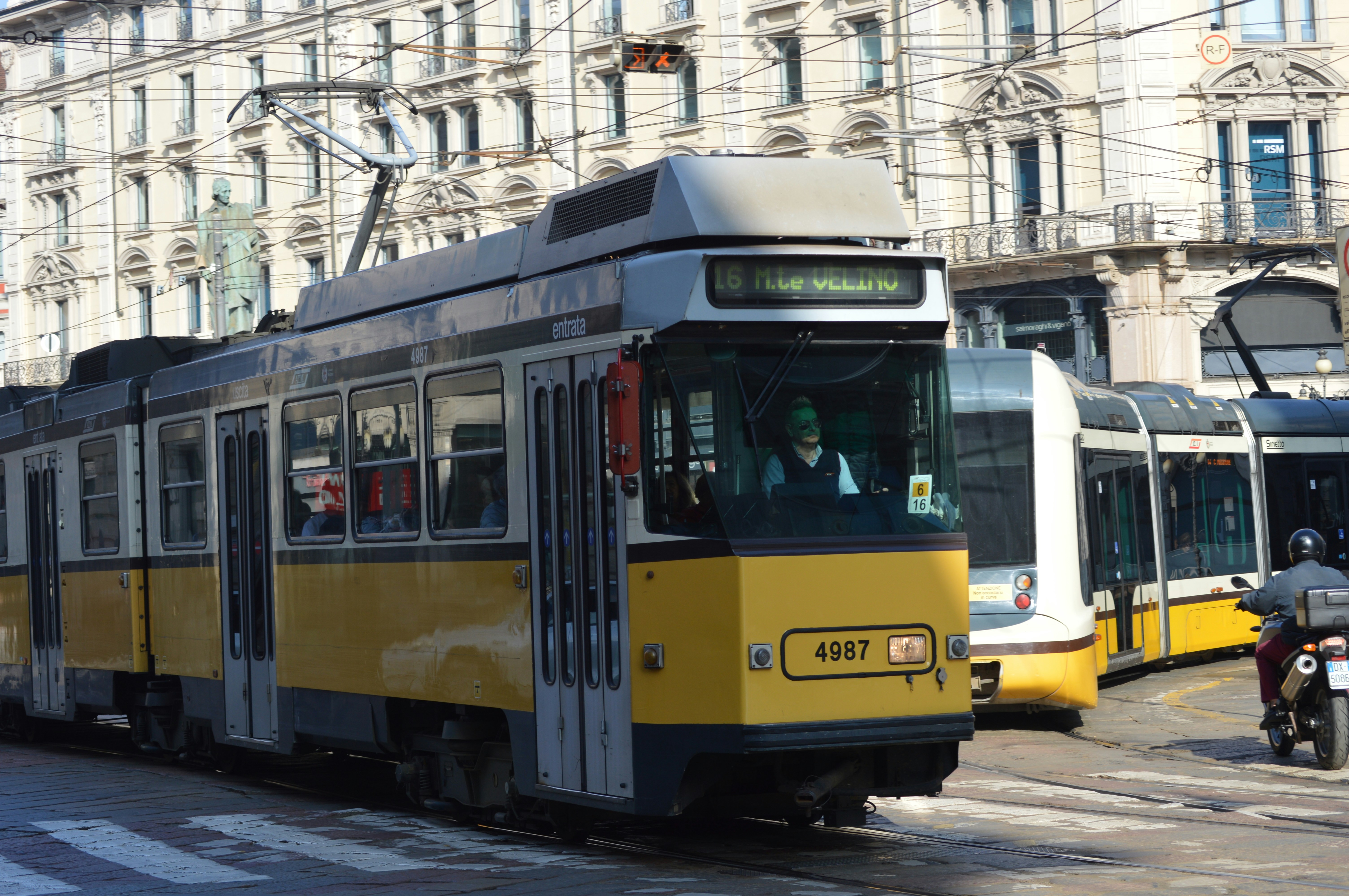 Photo by joshimilestoner