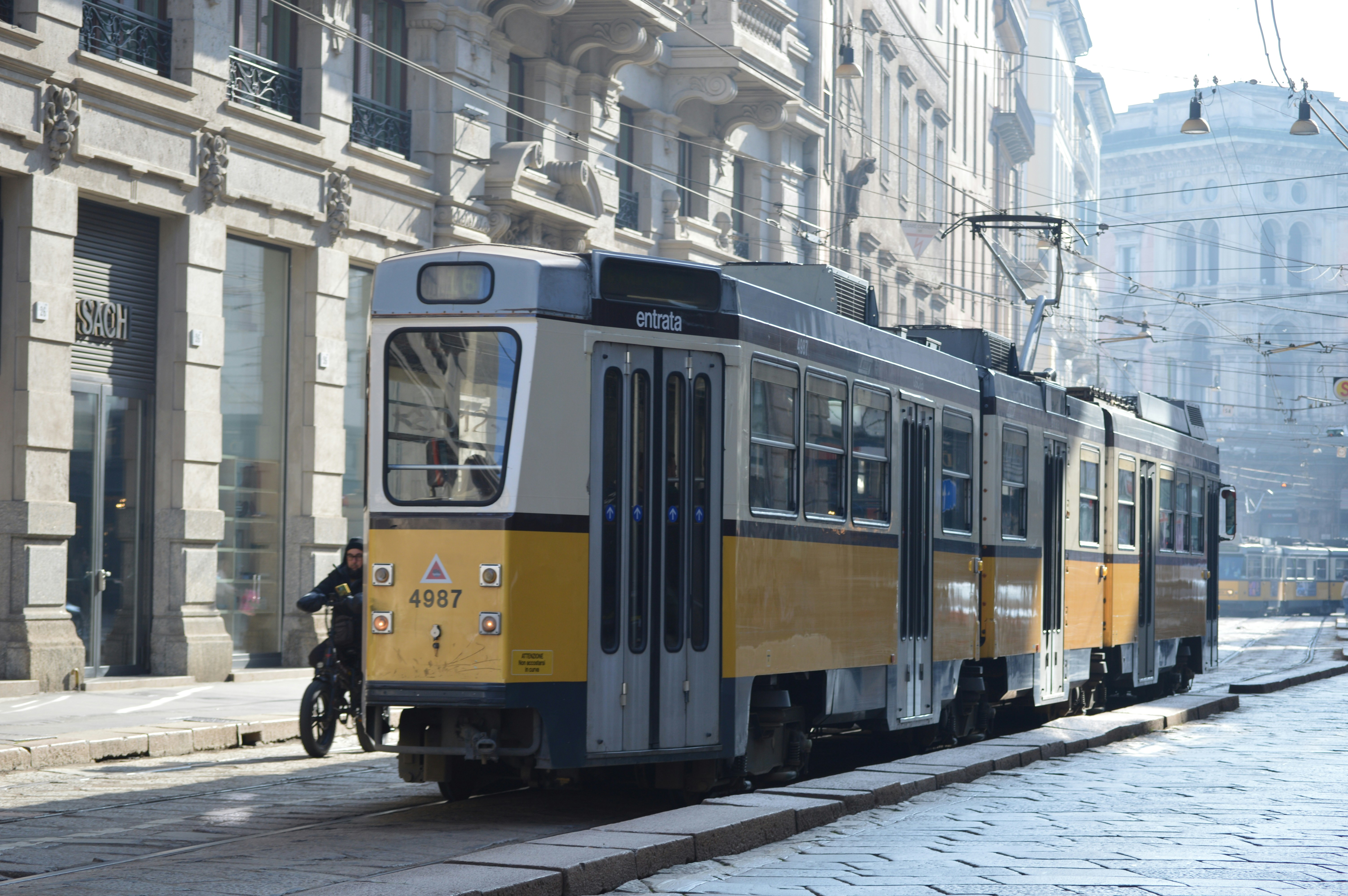 Photo by joshimilestoner