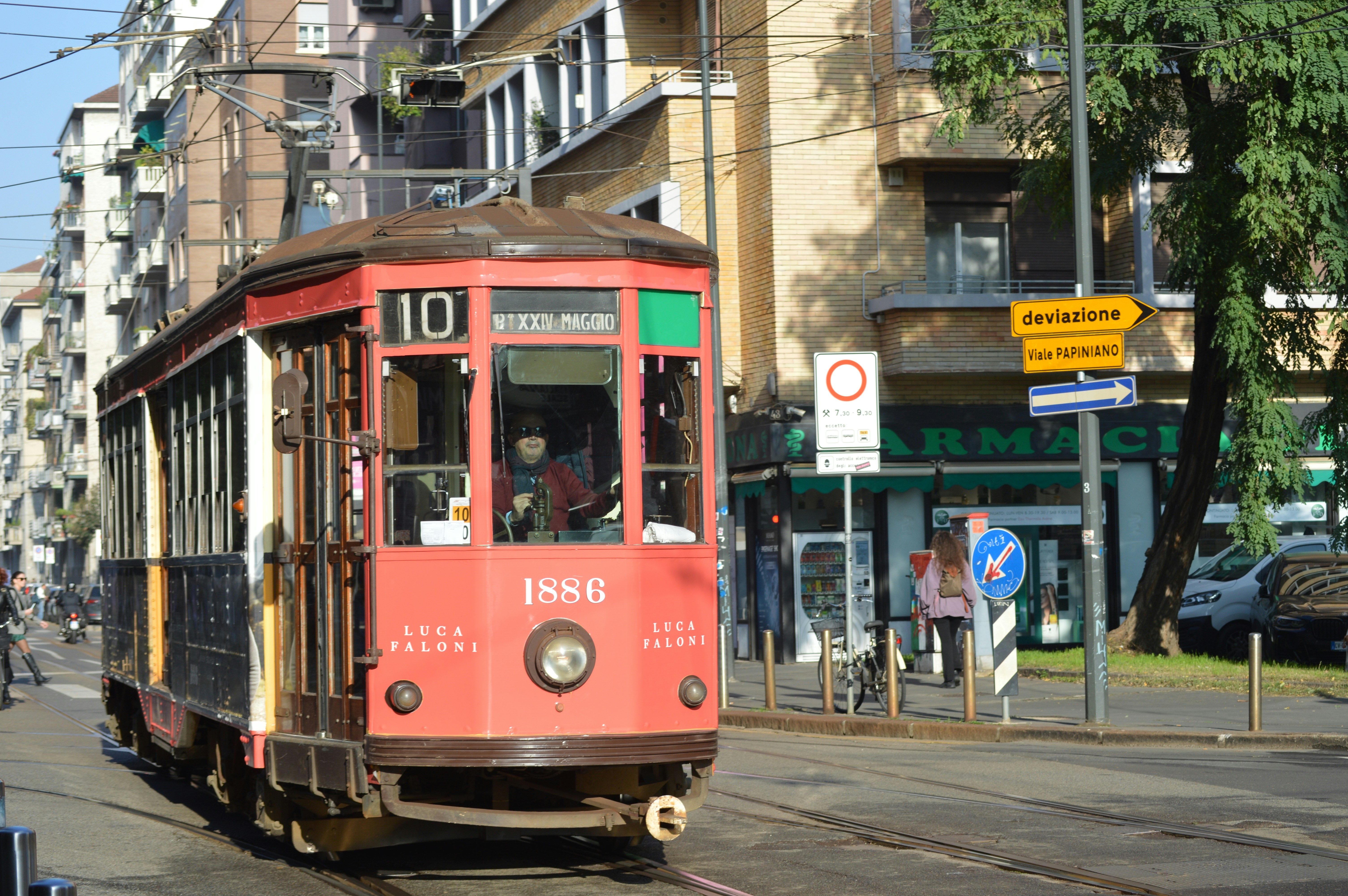 Photo by joshimilestoner