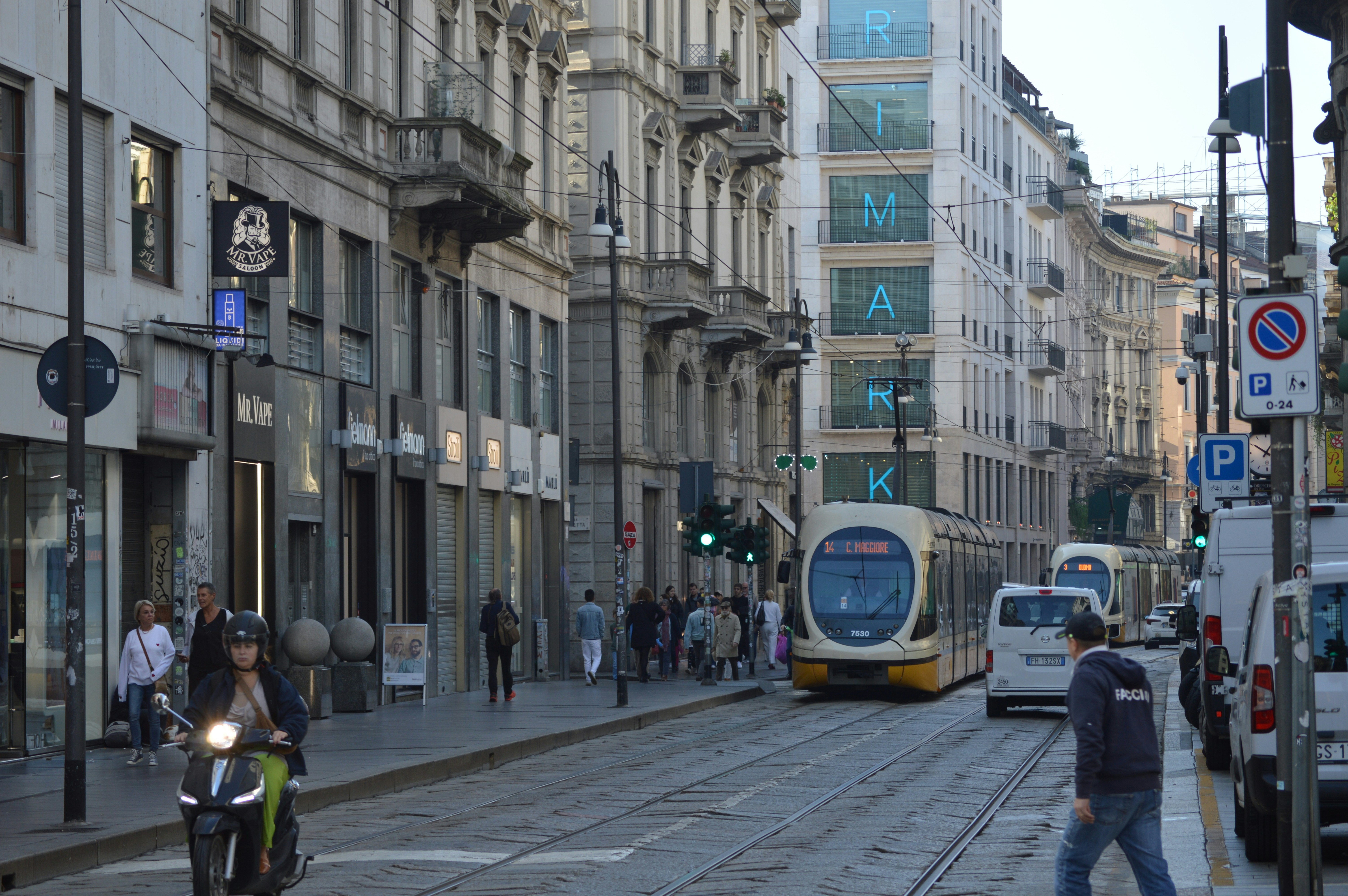 Photo by joshimilestoner