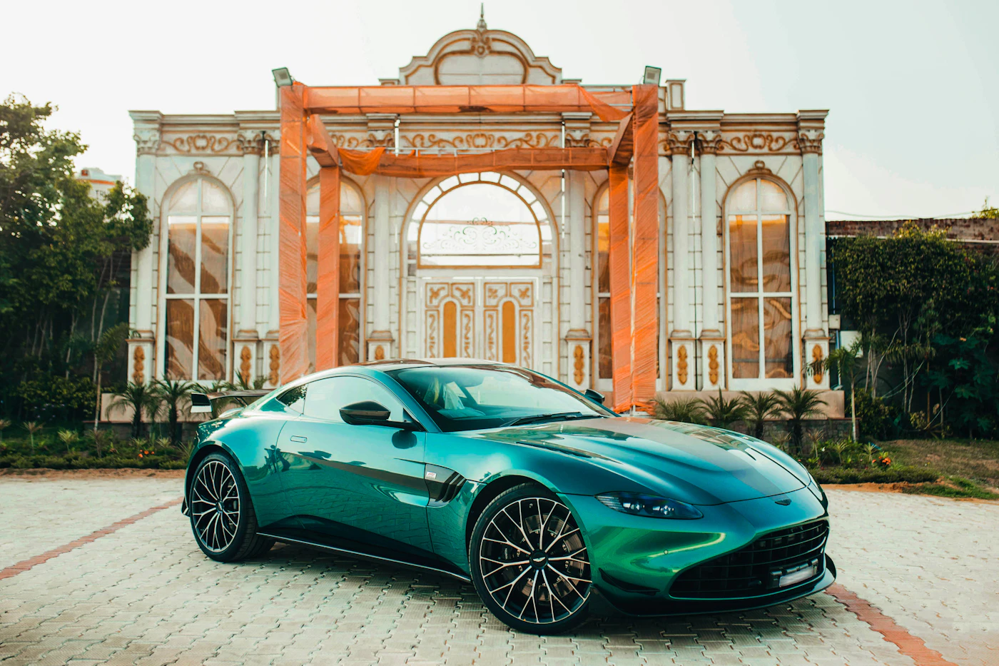 Aston Martin Vantage