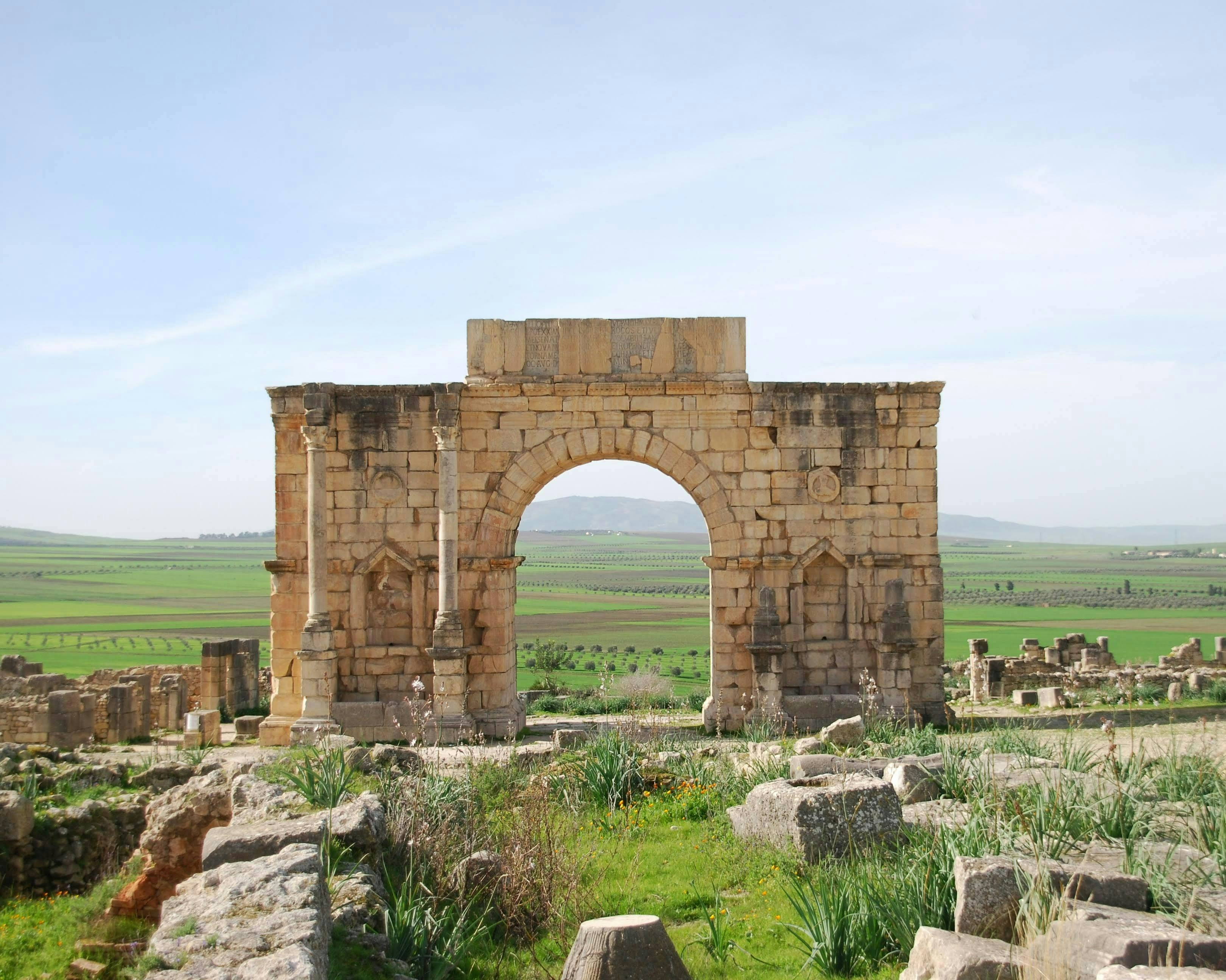 c'est l'image de volubilis meknes au maroc