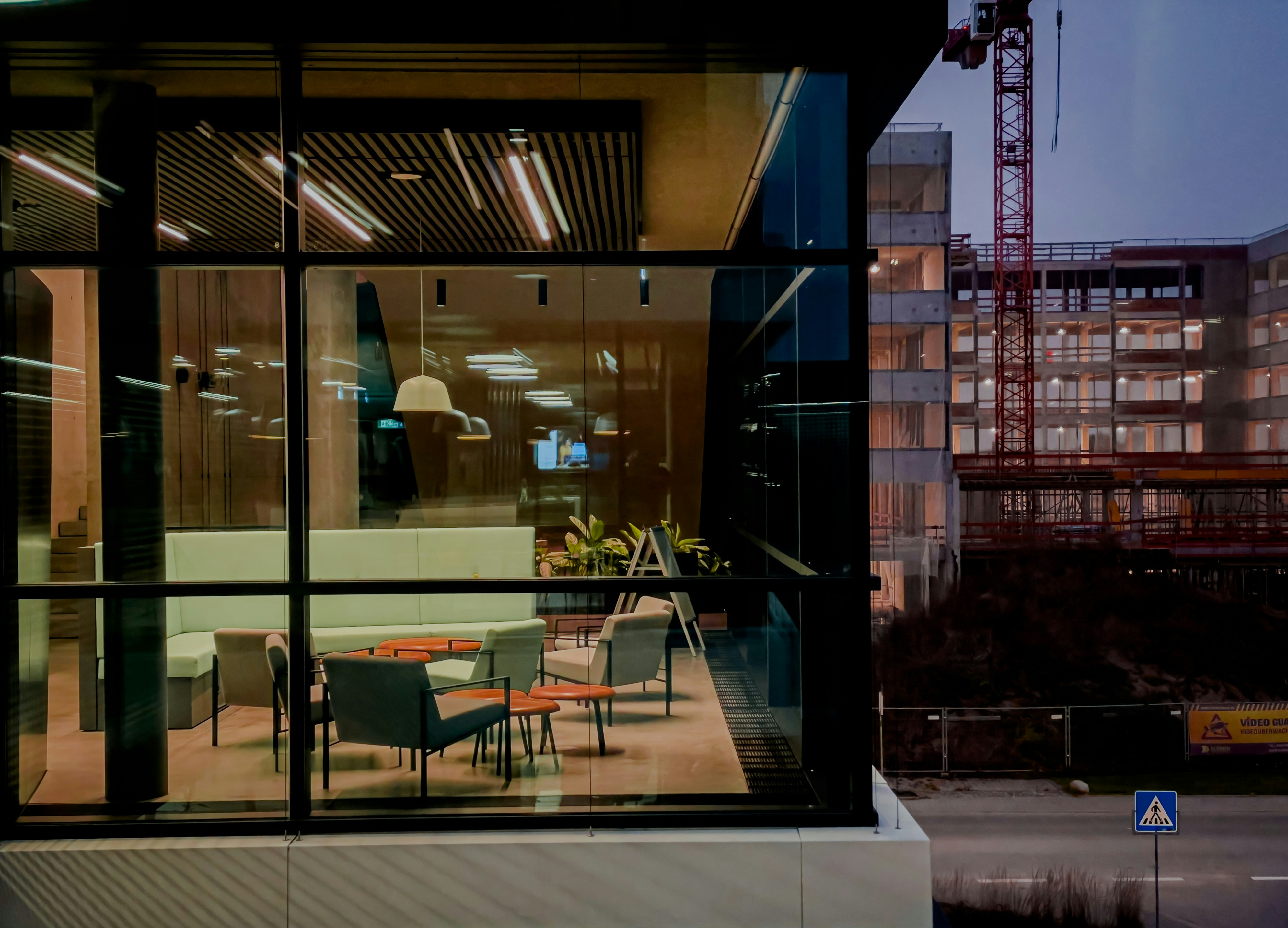 An office building with a lot of windows