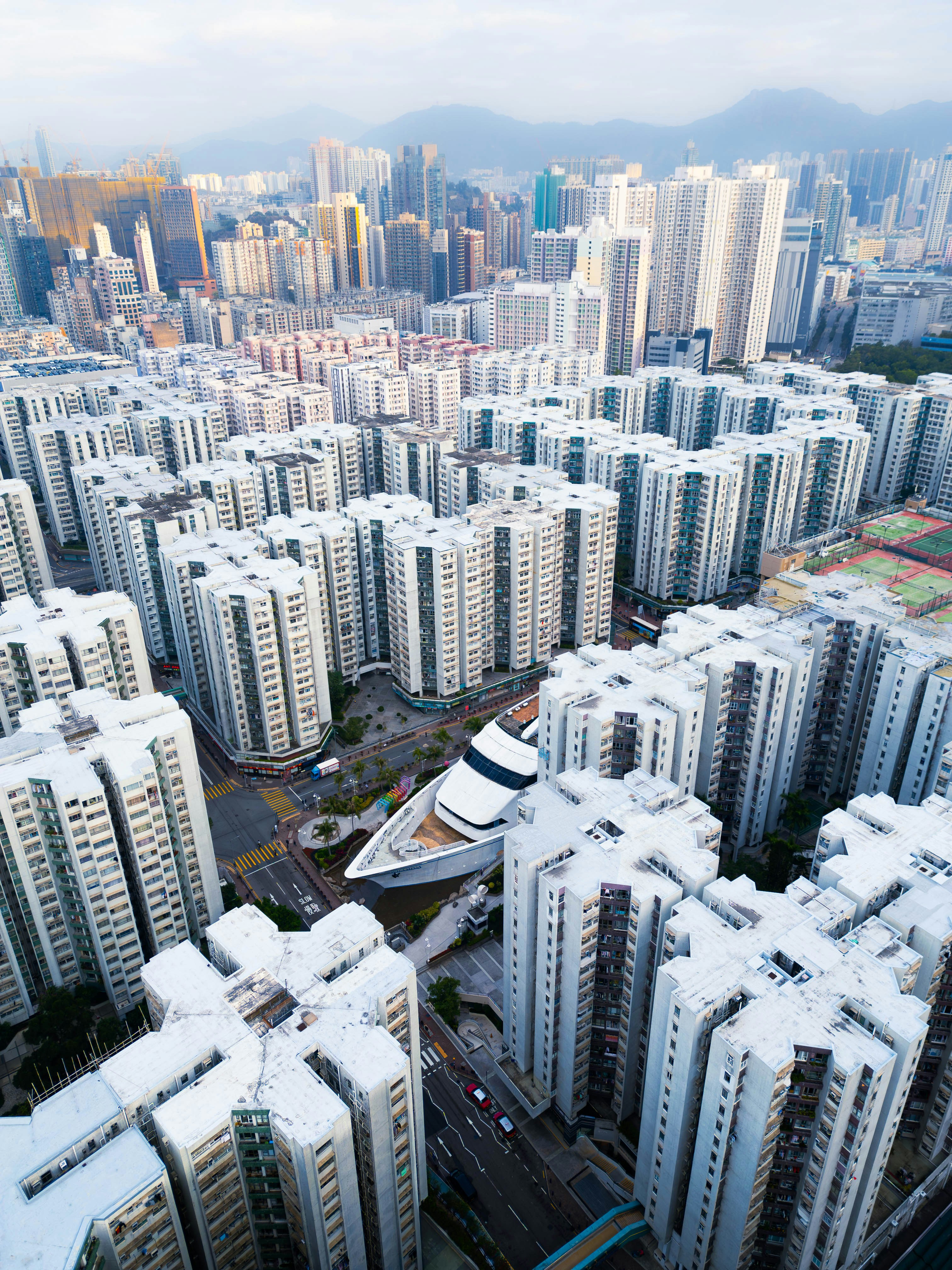 Photo by danieldalea