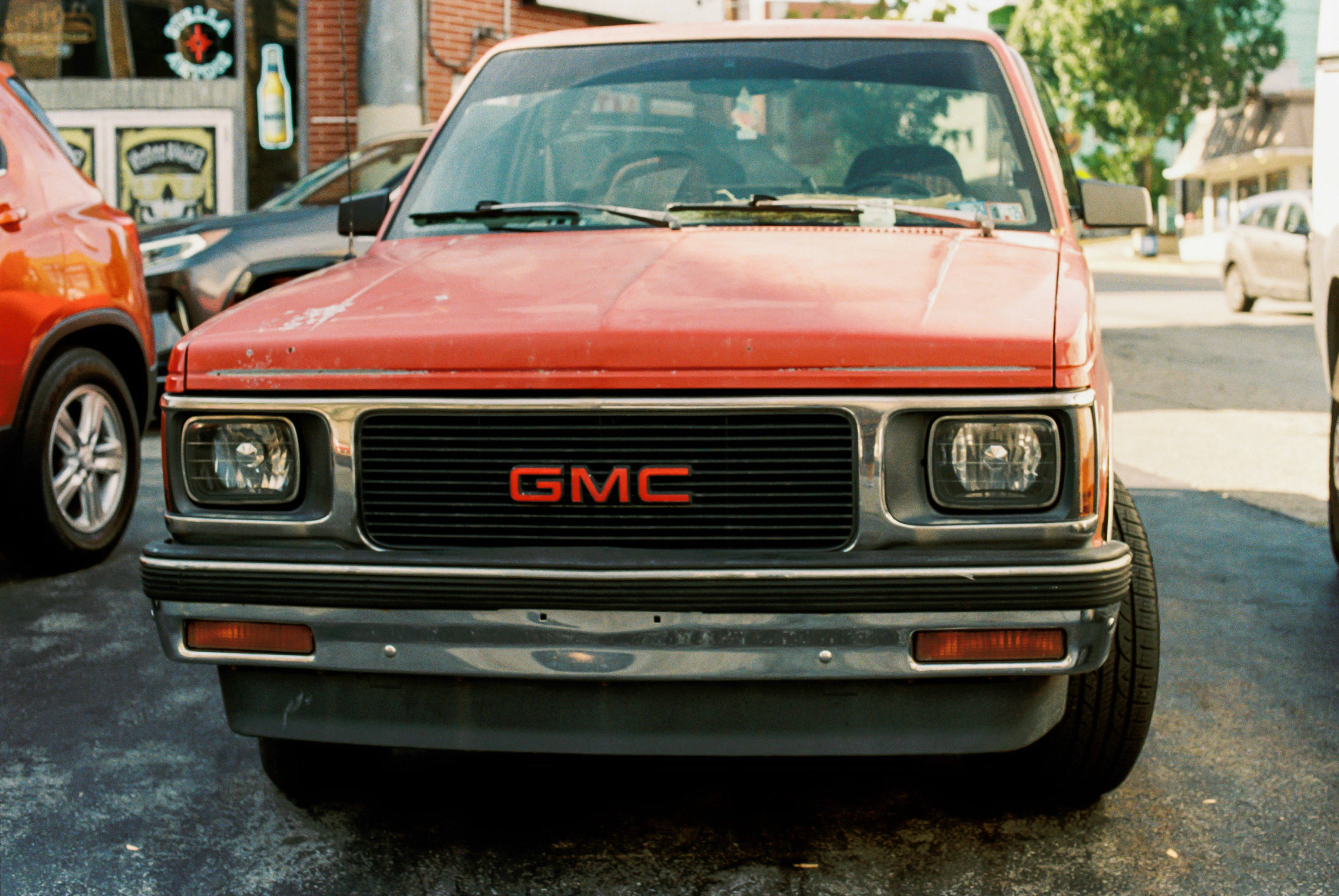 photo-1730423024170-e1f7d3c472db?ixid=M3wxMjA3fDB8MXxzZWFyY2h8Nnx8MTk4OSUyMGZvcmQlMjBicm9uY28lMjBwY218ZW58MHx8fHwxNzY4NjA2NjM3fDA\u0026ixlib=rb-4.1.0