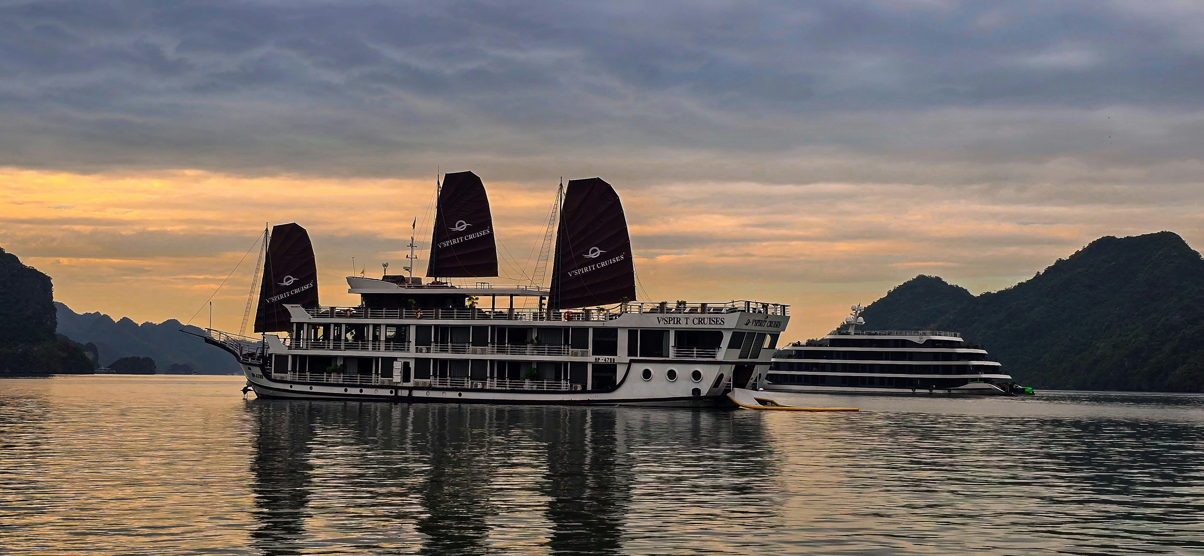 Photo by lookforyash