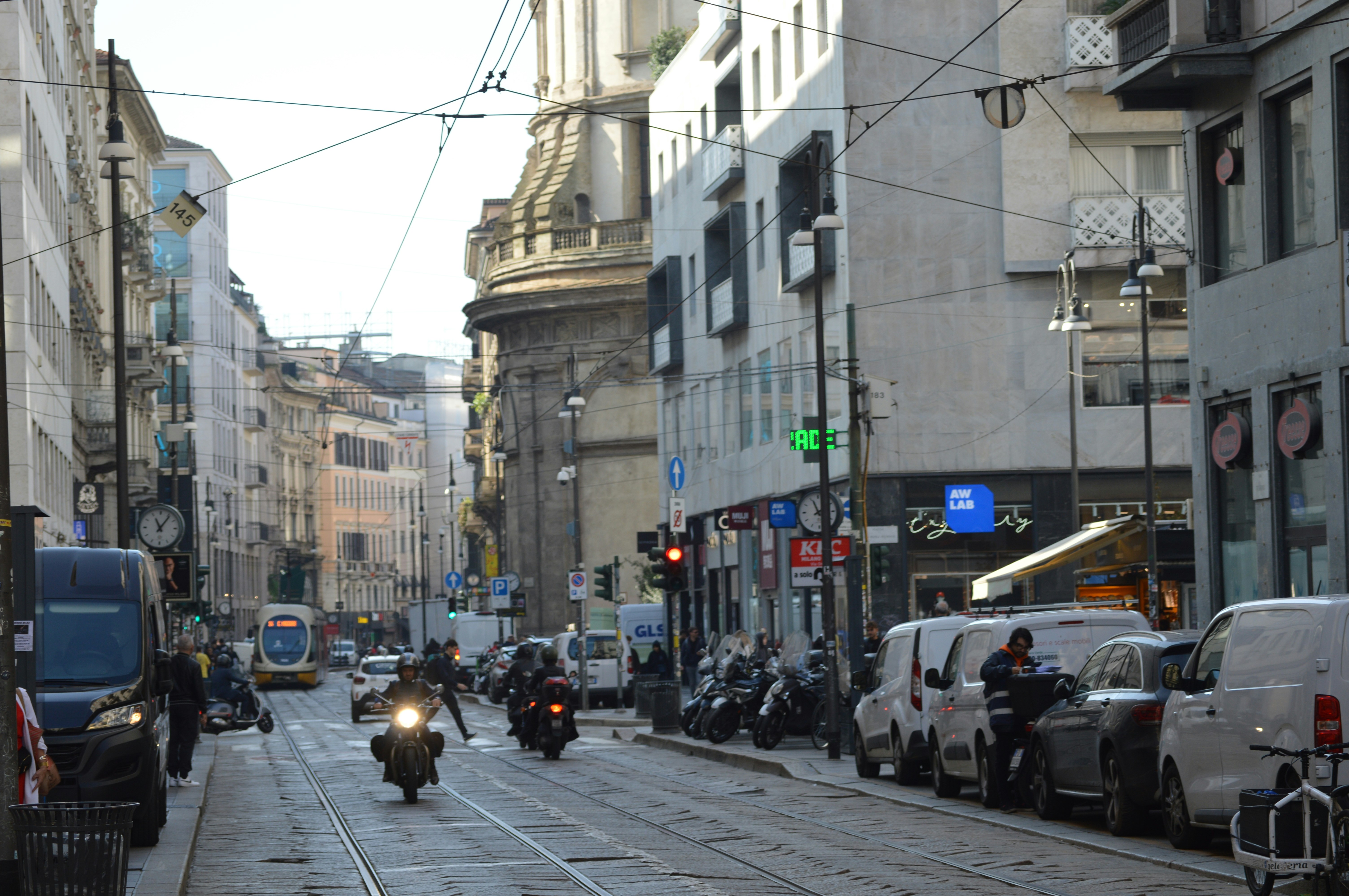 Photo by joshimilestoner