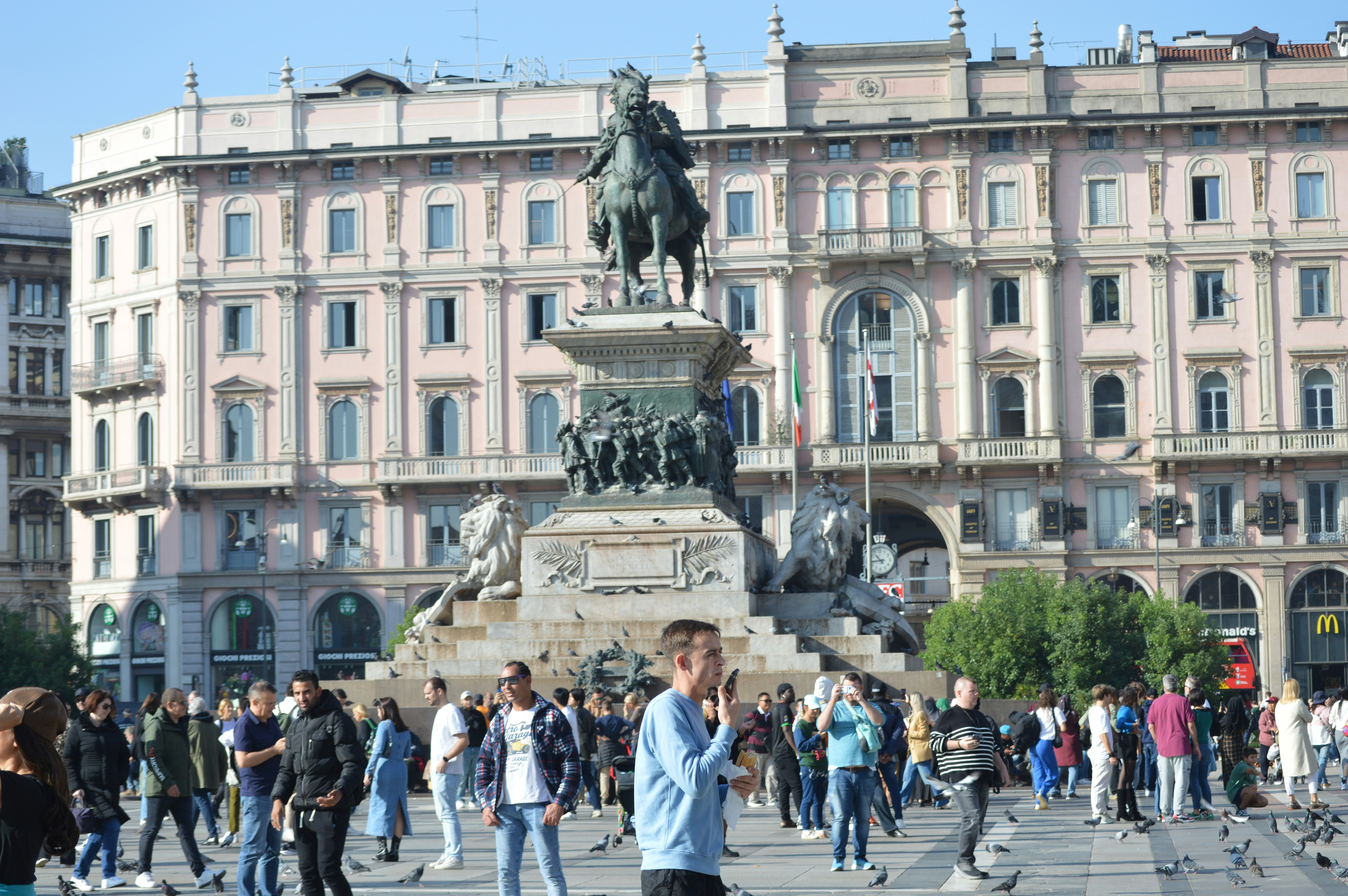 Photo by joshimilestoner