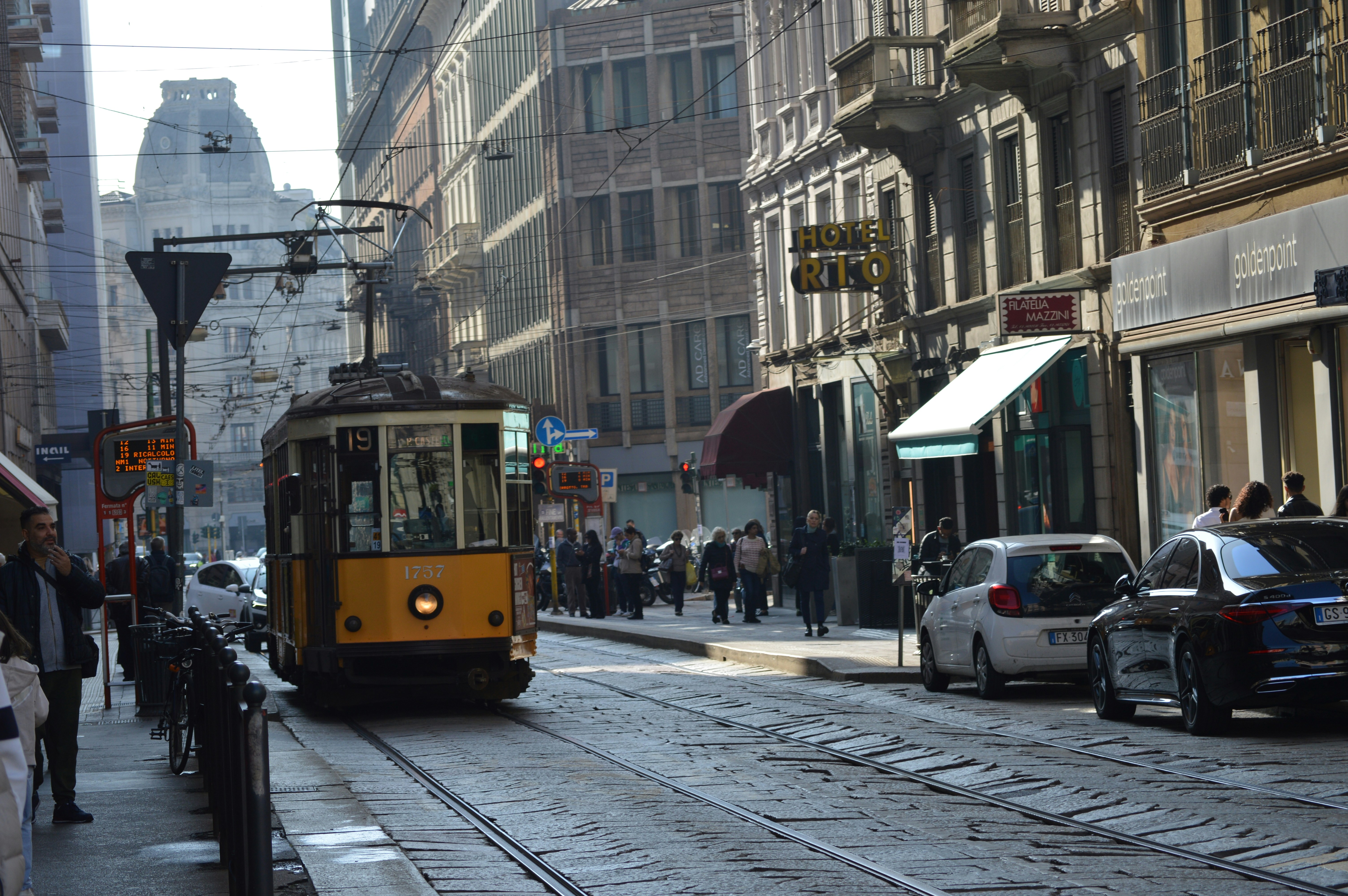 Photo by joshimilestoner