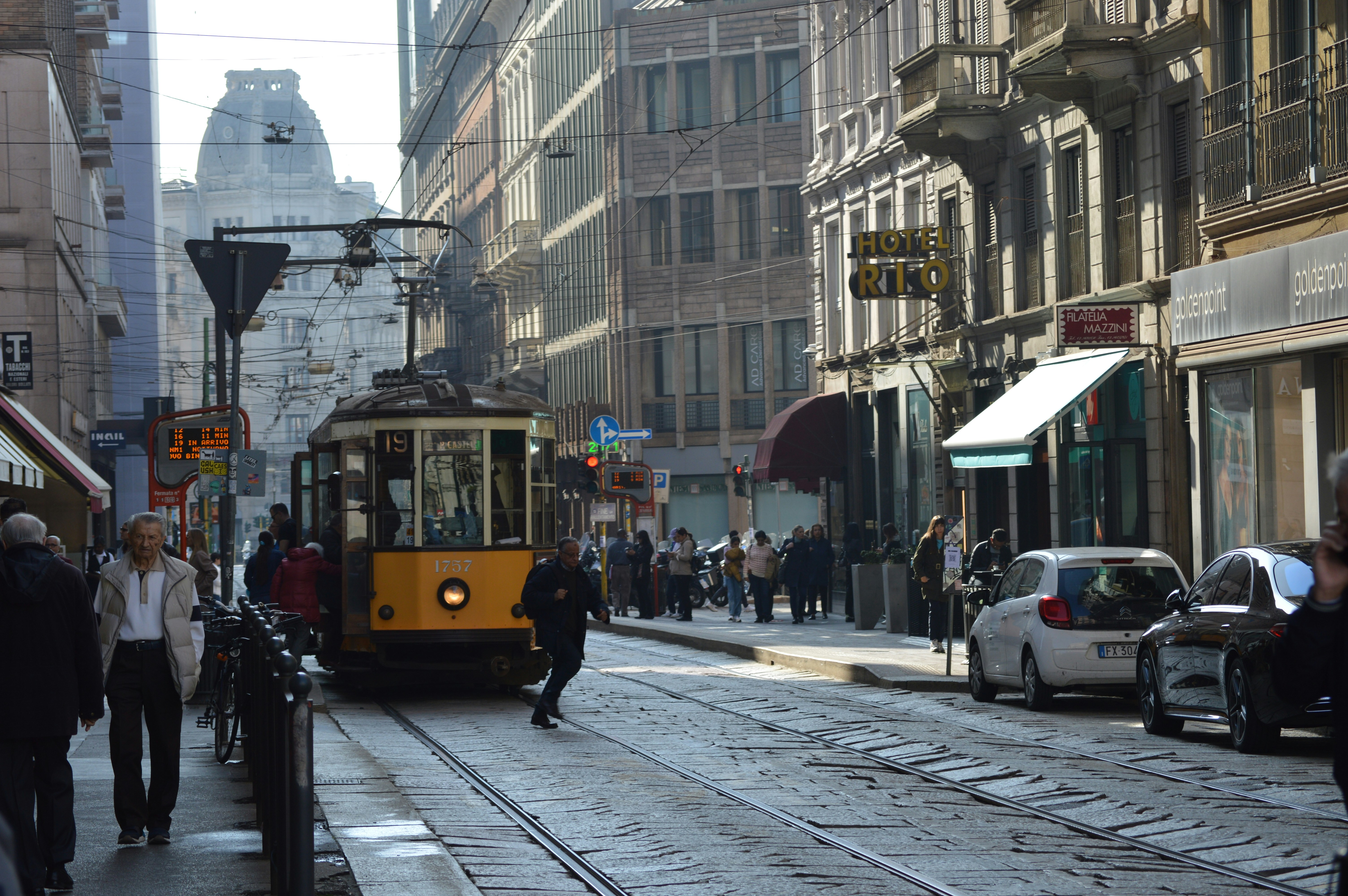 Photo by joshimilestoner