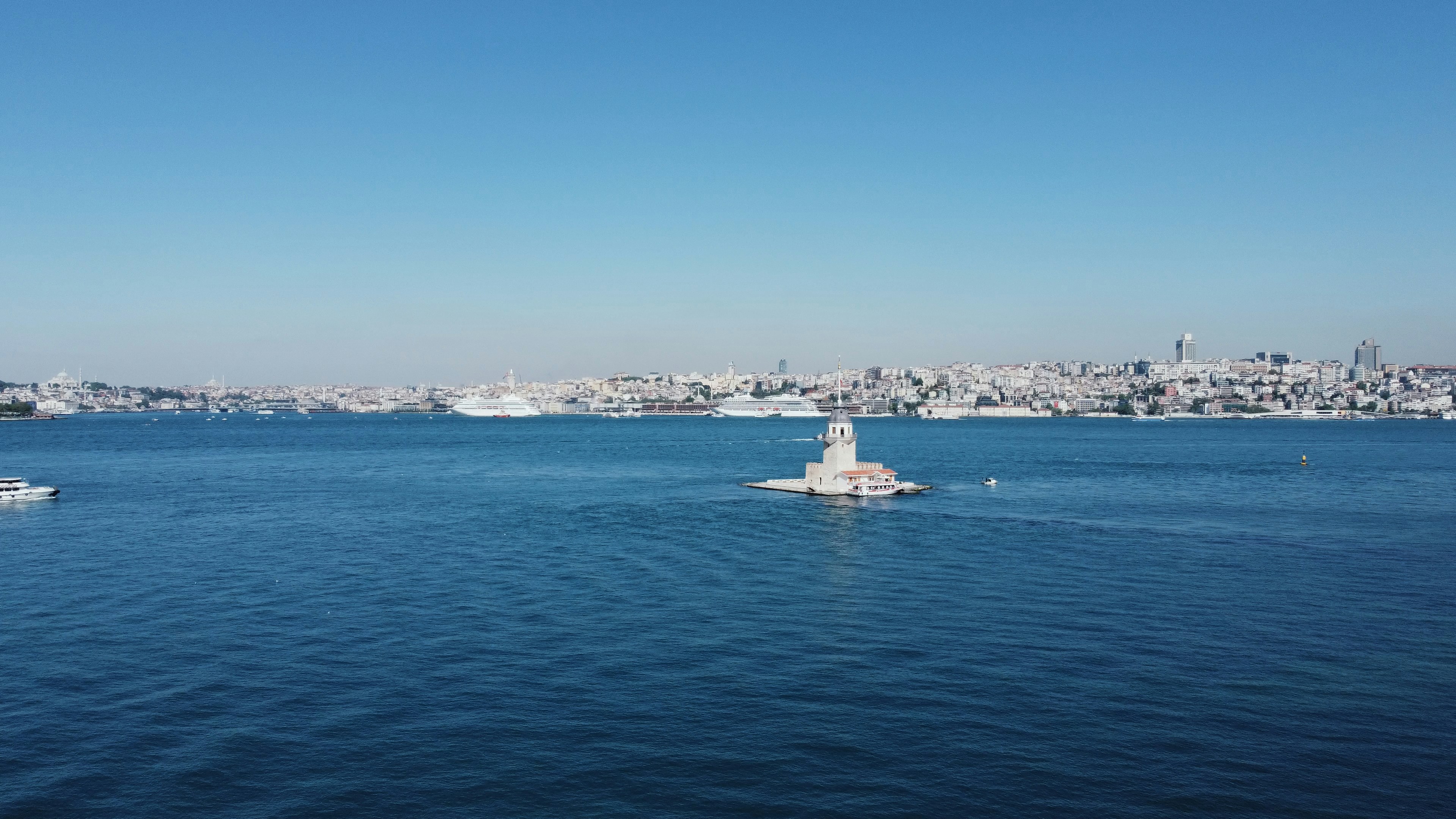 Photo by juliengoettelmann