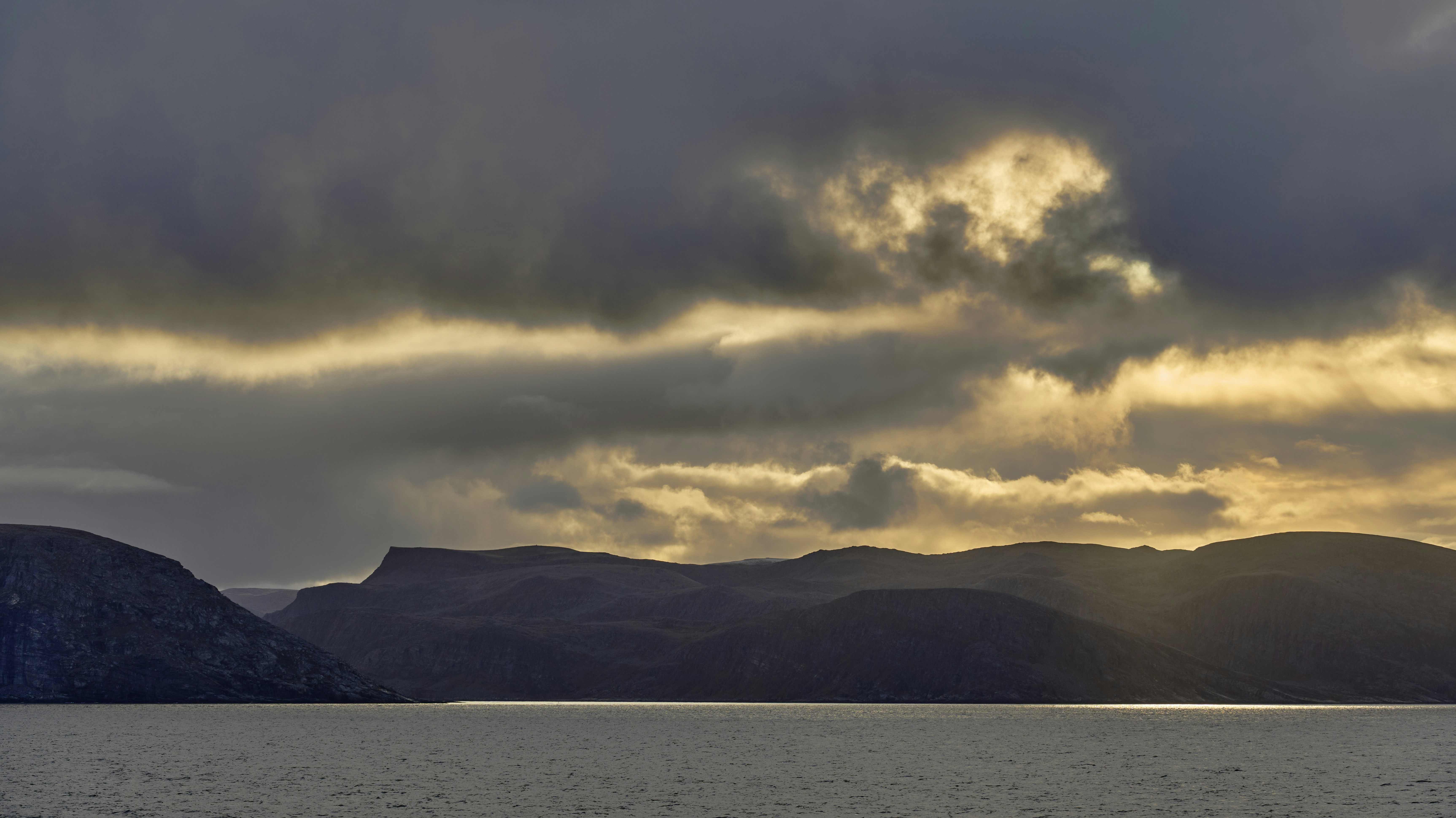 Photo by wolfgang_hasselmann