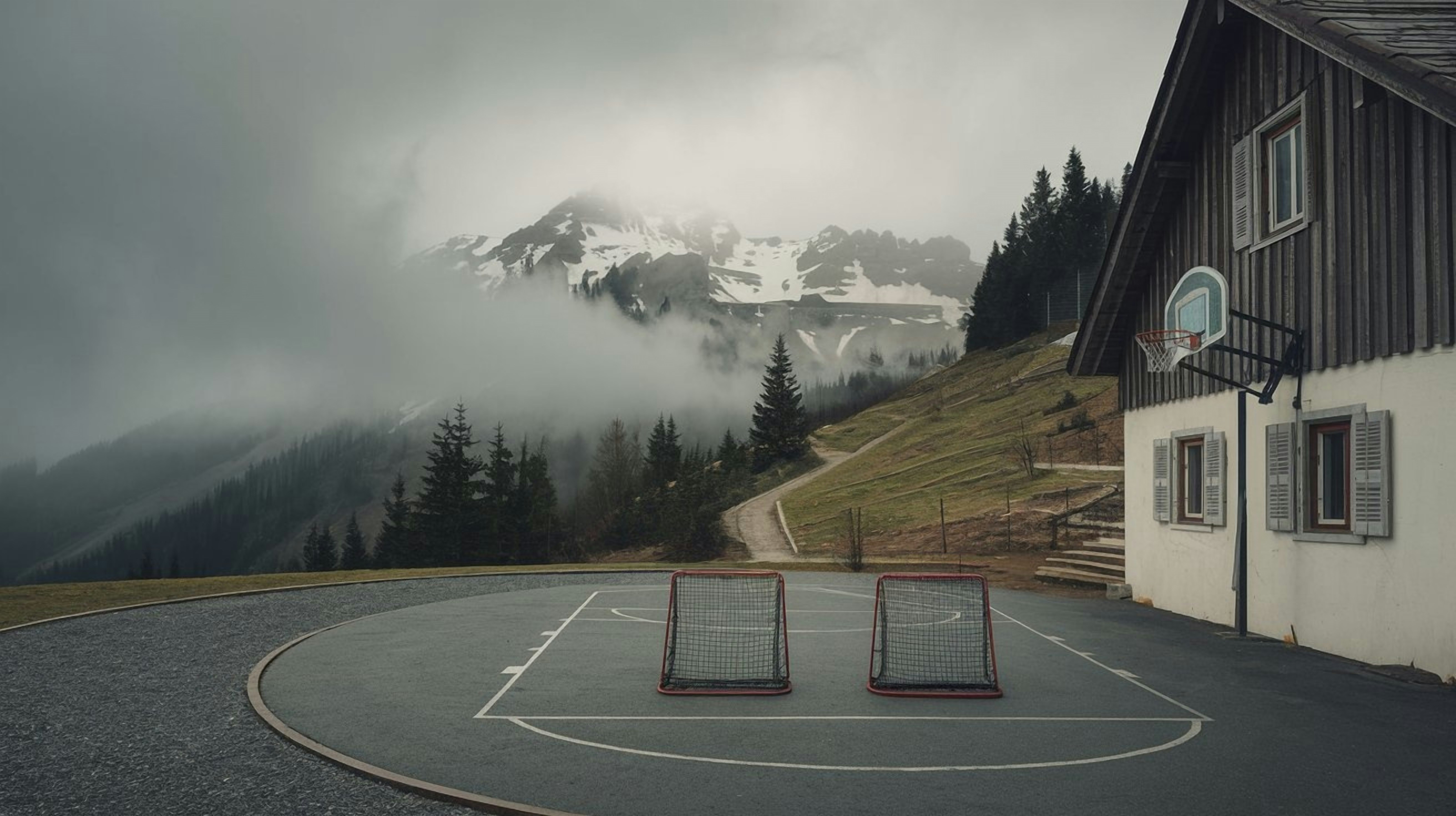 Sports : avalanche, boycott et mercato, les fronts chauds de l'été