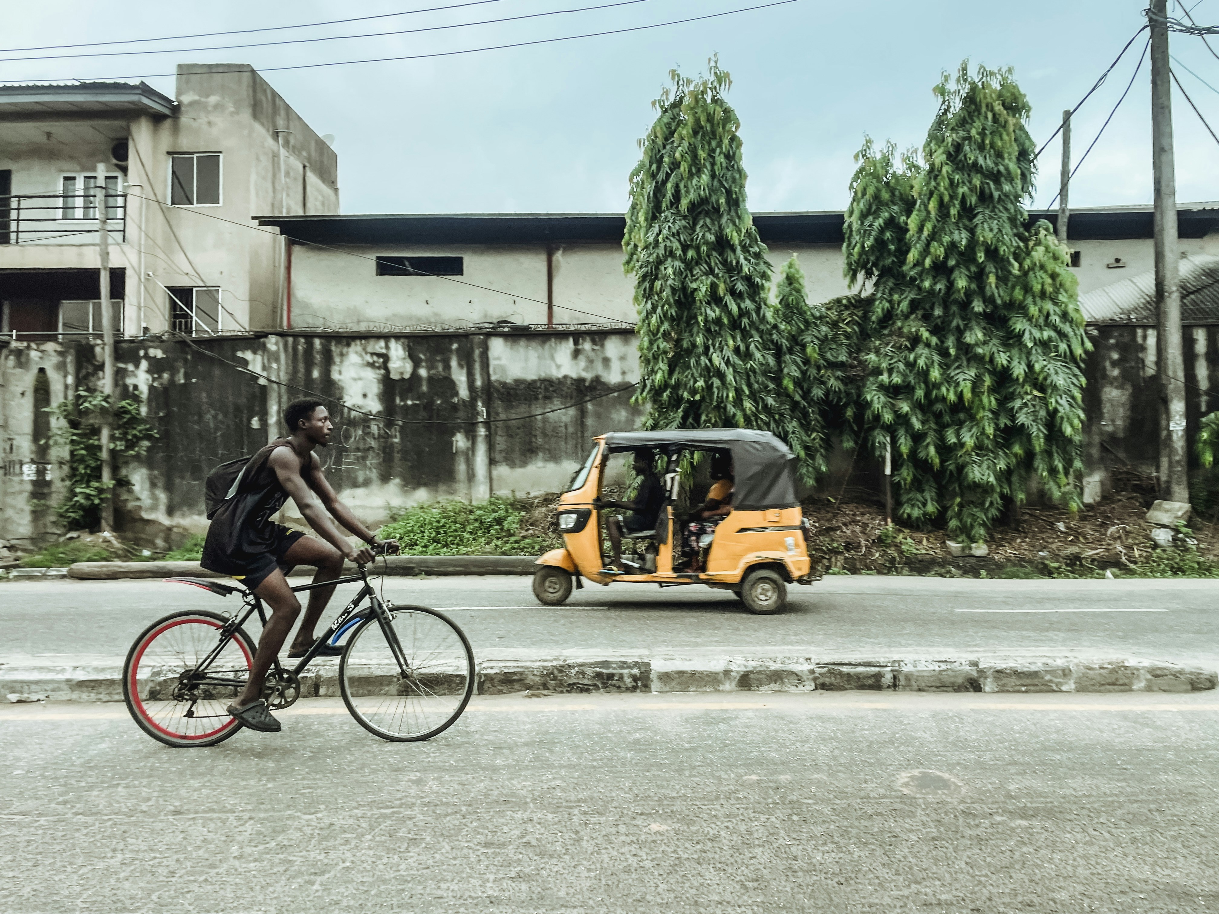 The Best Street Style Photos From the Spring 2026 Shows in Lagos