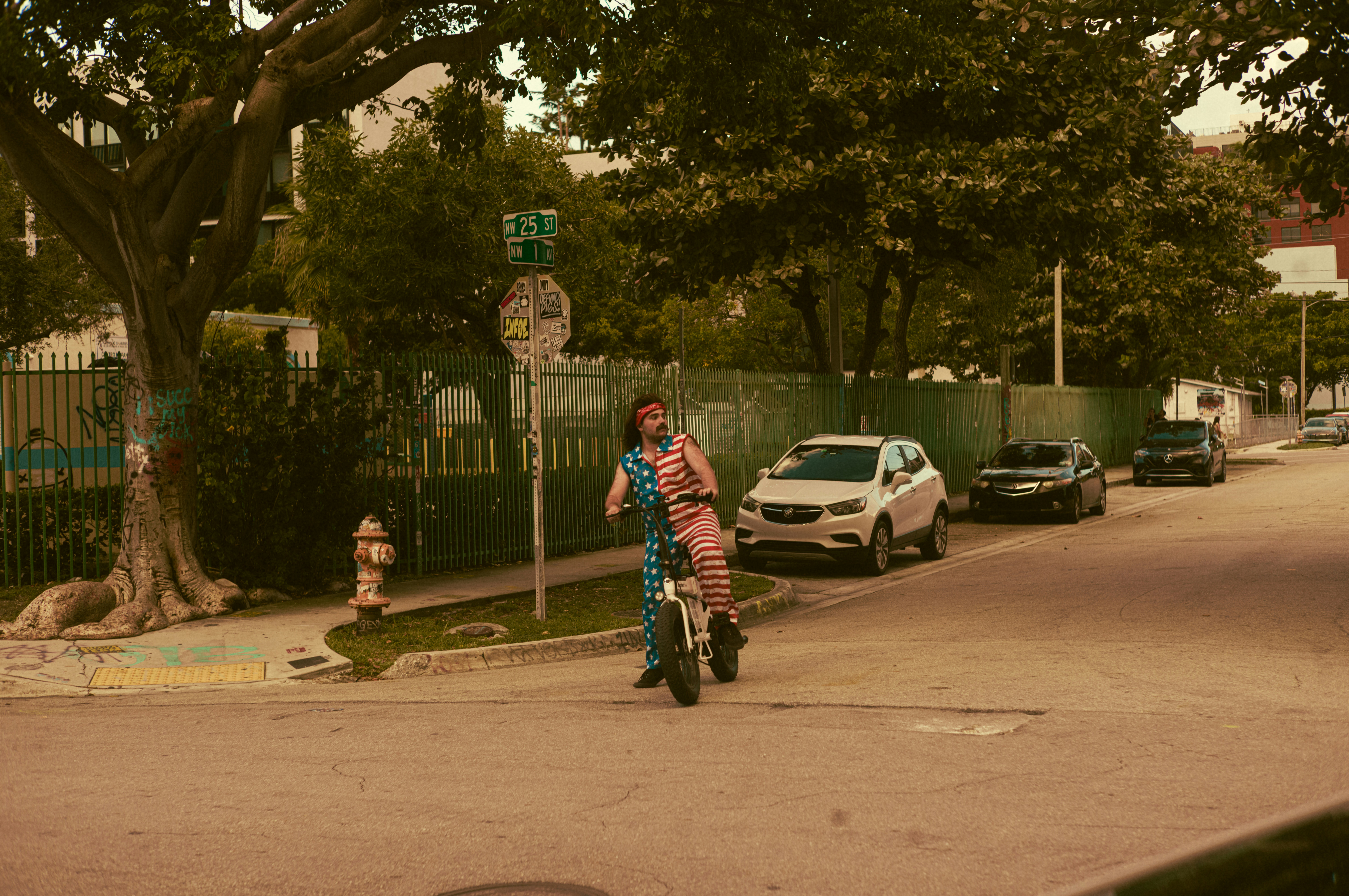 Photo by noorvoux