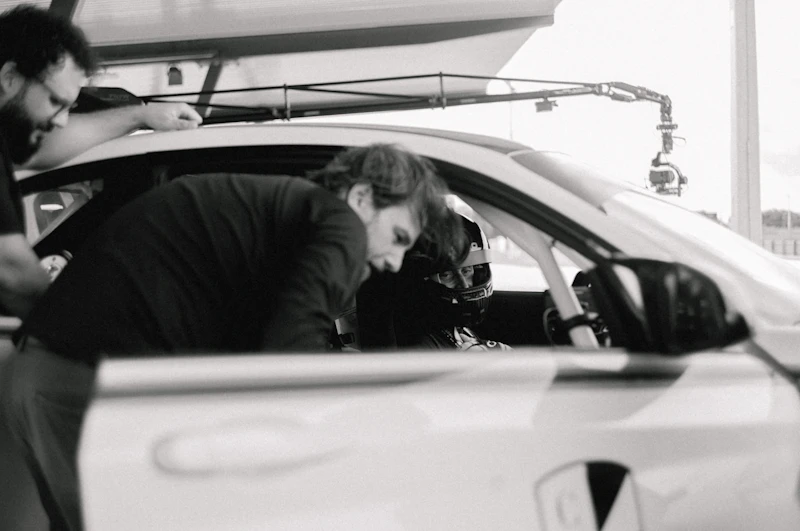 Strategic OEM collaboration feasibility study â€” heritage automotive brand scaling