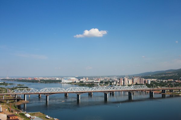 The rail bridge over the Yenisei — Krasnoyarsk, Russia
