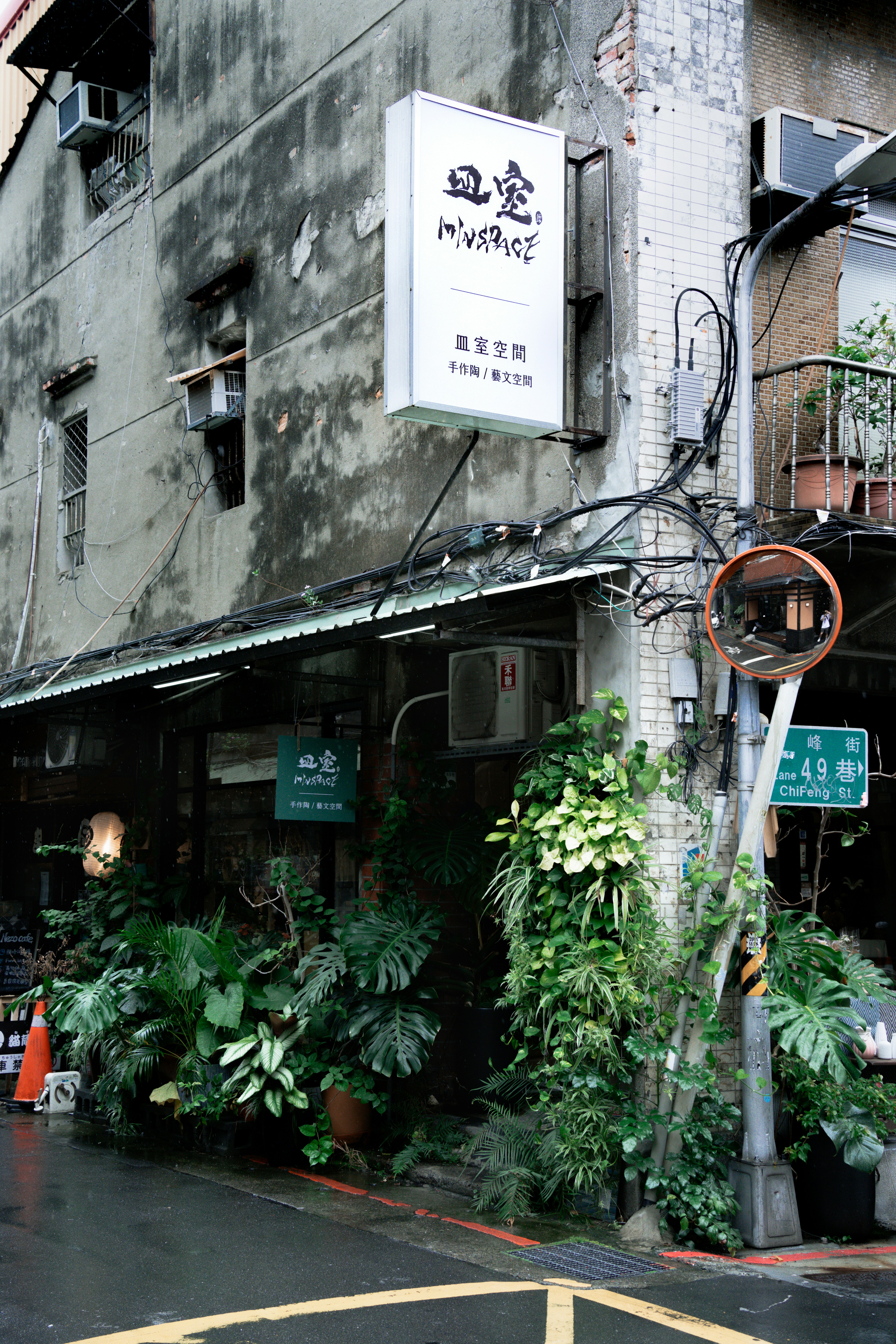 Photo by johnnyho_ho