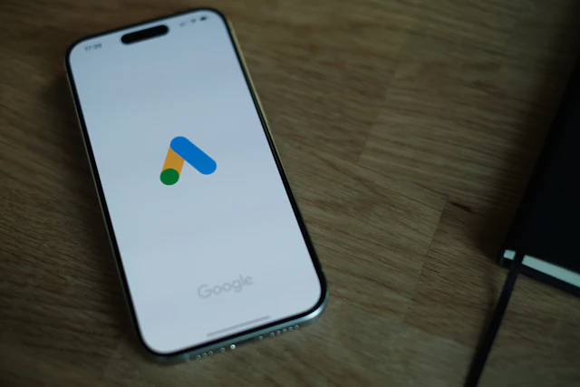 Google guaranteed badge phone