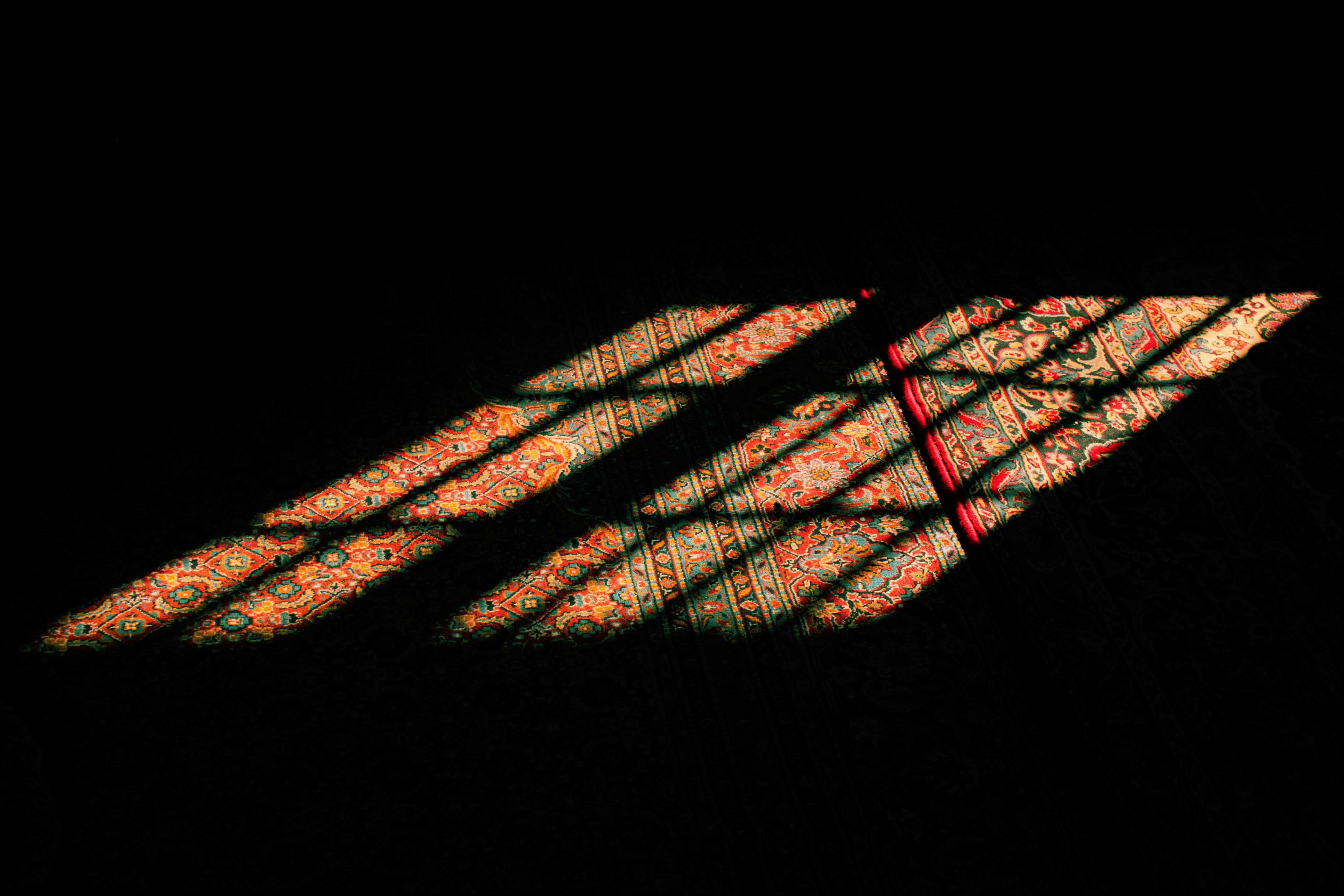 The light is shining through the windows in the building photo – Free ...