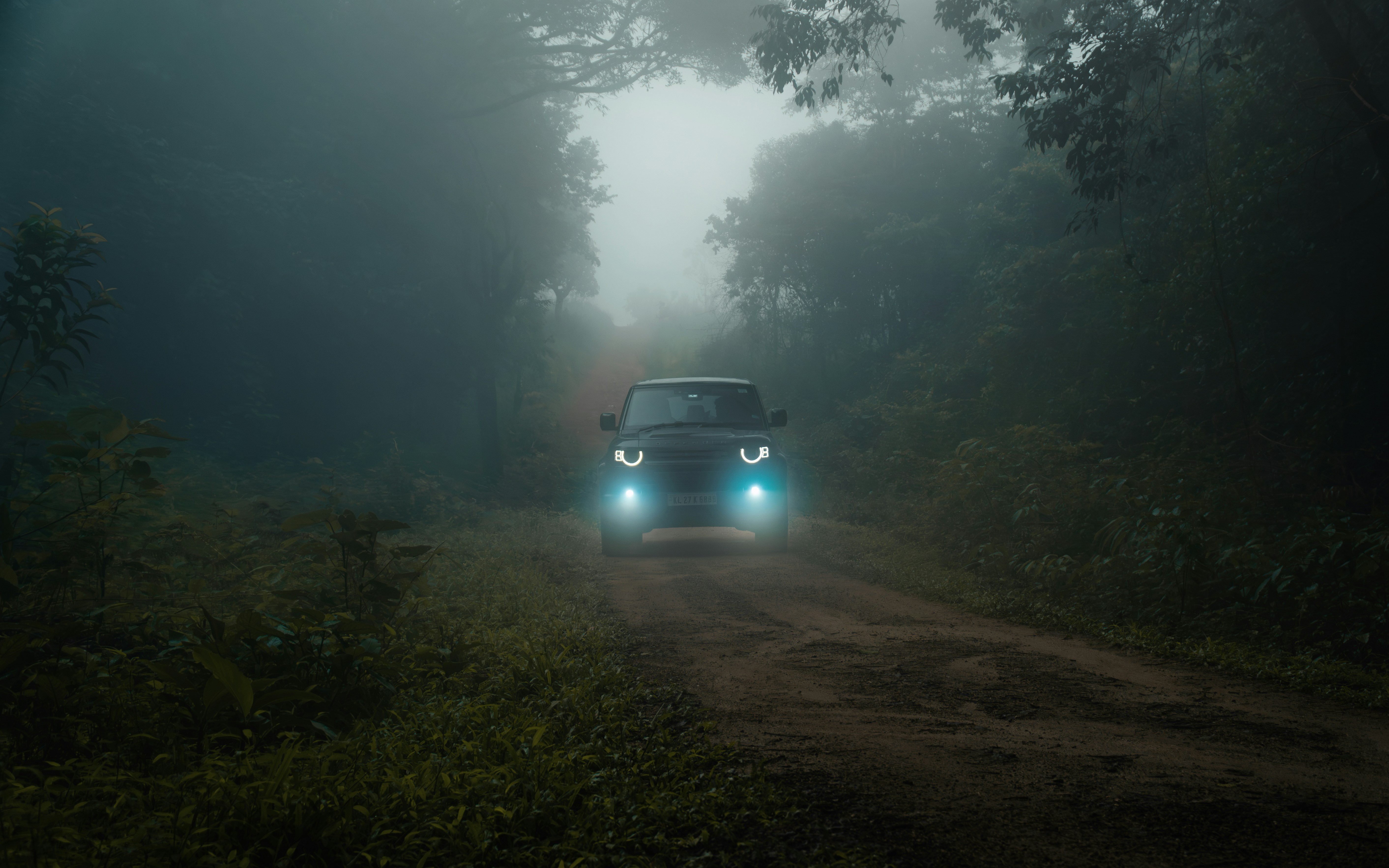 land rover defender wallpaper, wallpaper, Land Rover Defender: The Ultimate Adventure Vehicle 3