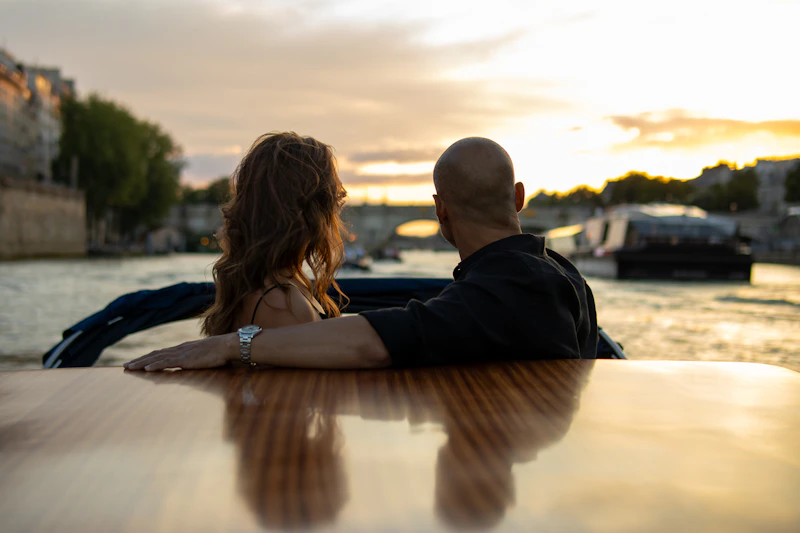 couple enjoying a peaceful boat ride