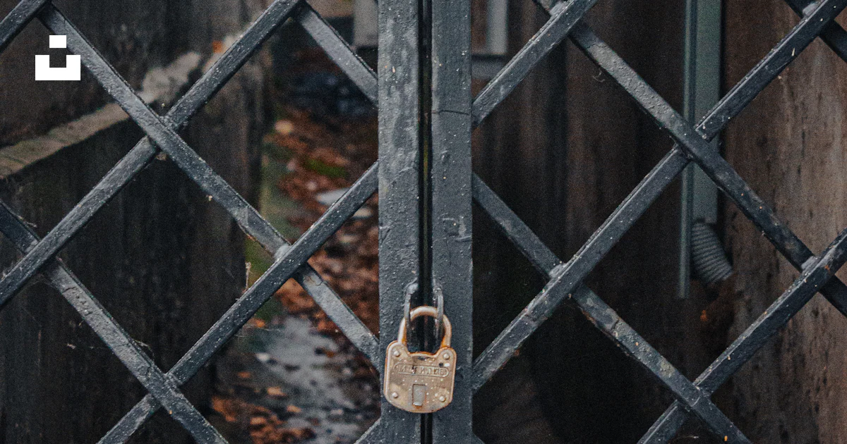 Lock Photo A metal gate with a lock on it photo – Free Wallpaper Image on Unsplash