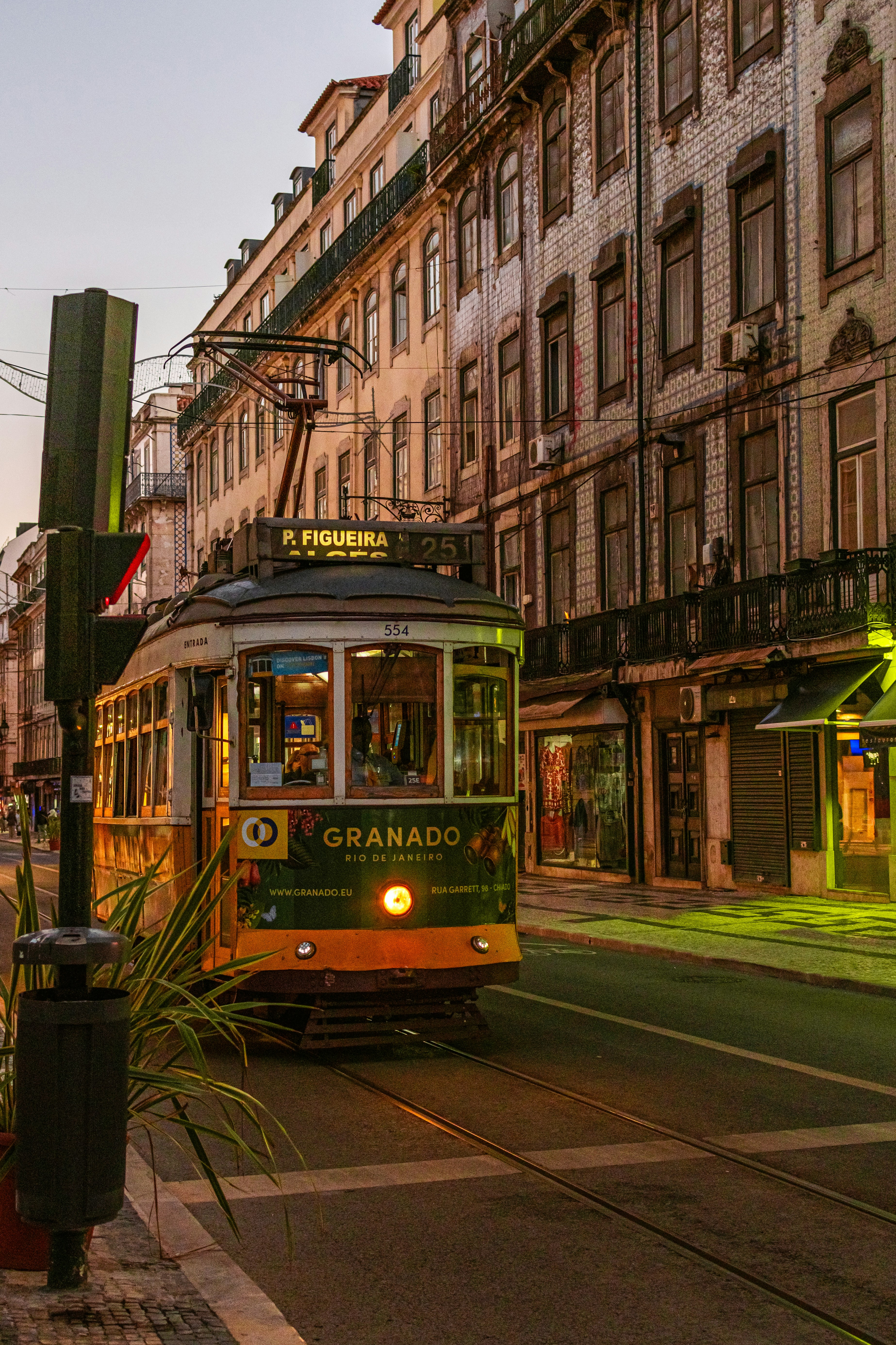 Photo by bethchobanova