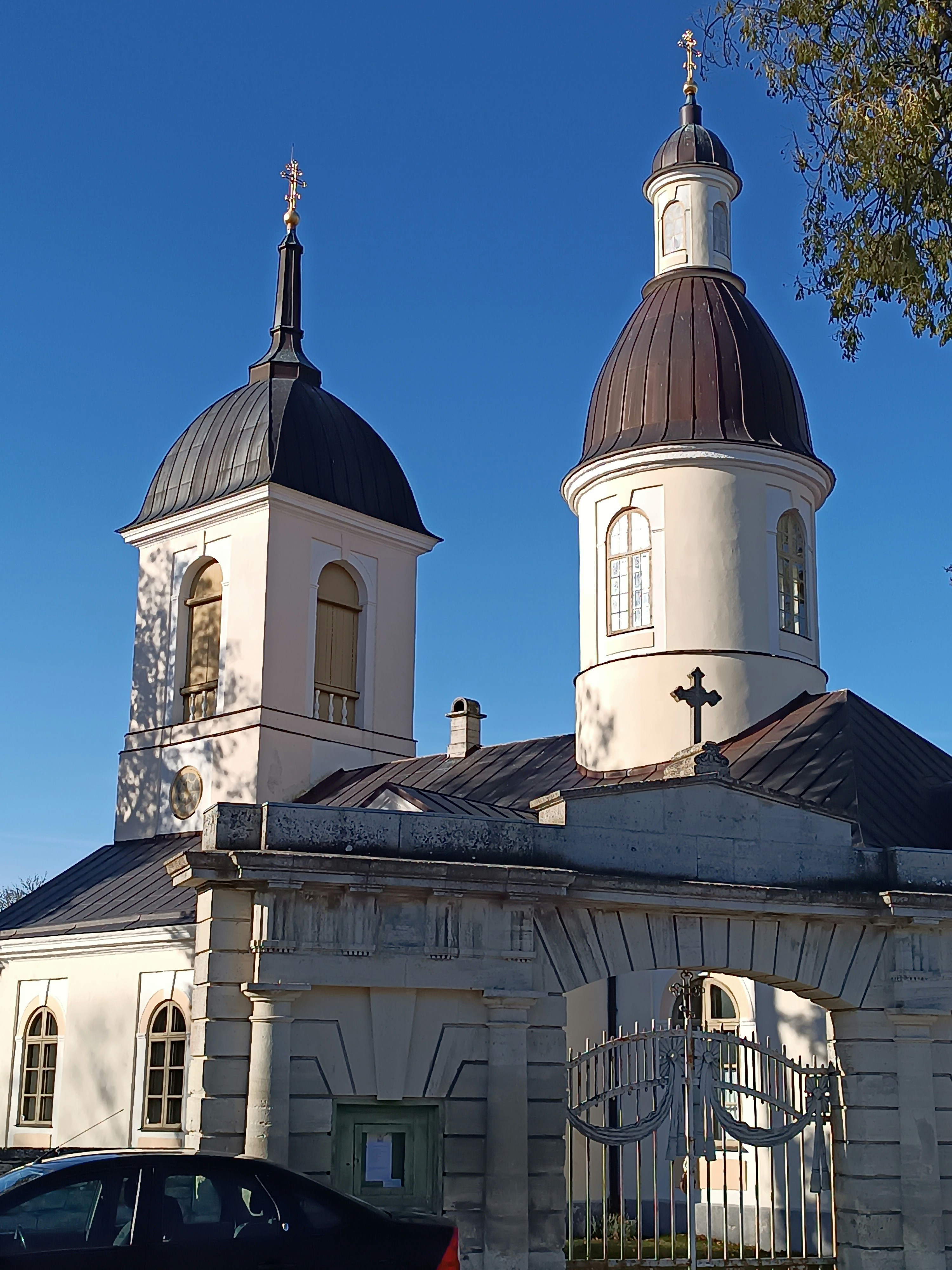 Kuressaare – Day Trips & Surroundings