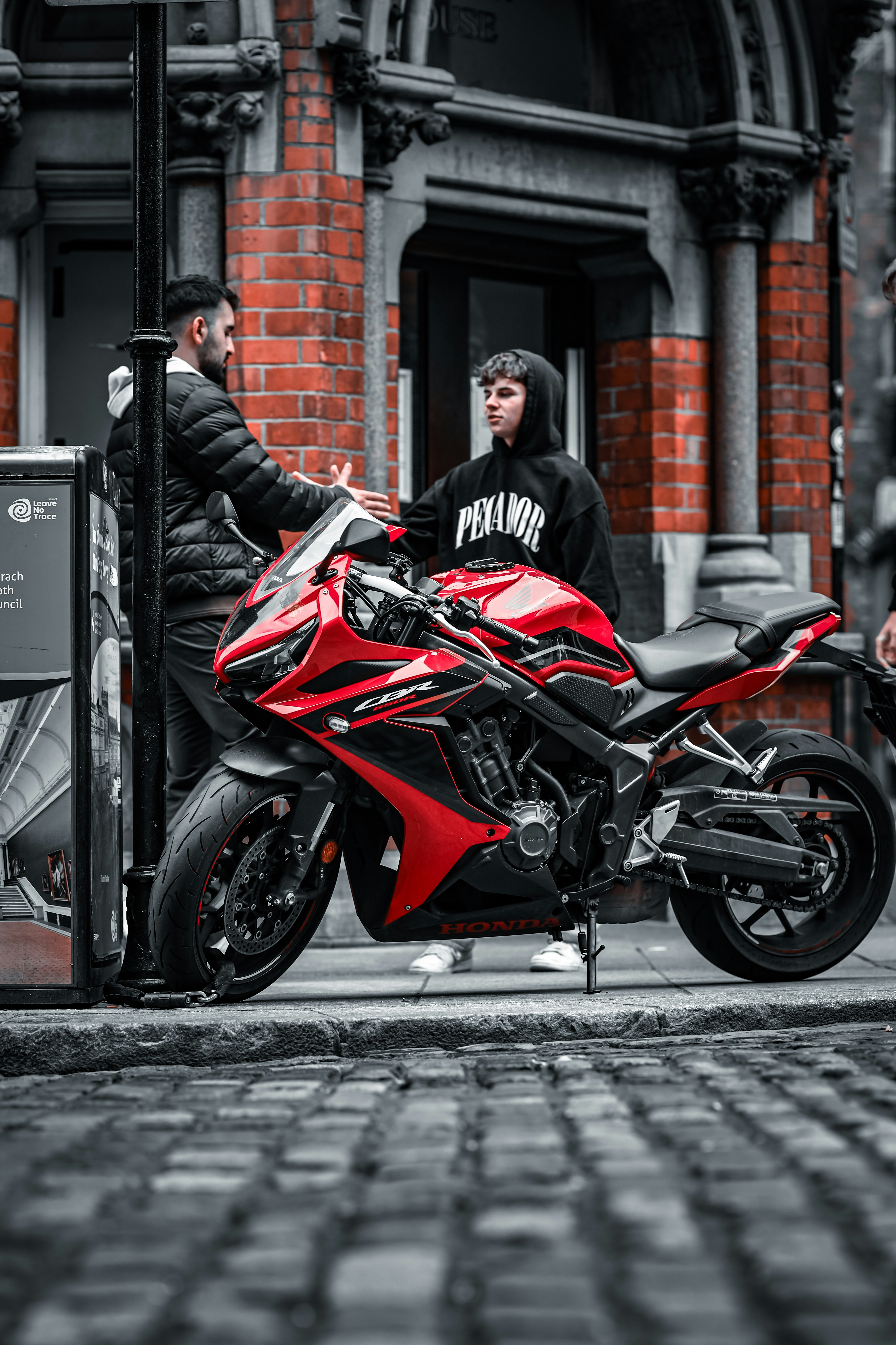 세상을 뒤흔드는 물리학! 법칙을 눈으로 확인하는 경이로운 순간들