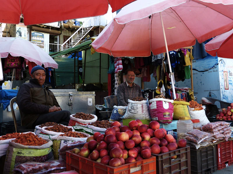 Best Local Markets in Vik for Food, Crafts, and Real Community Life