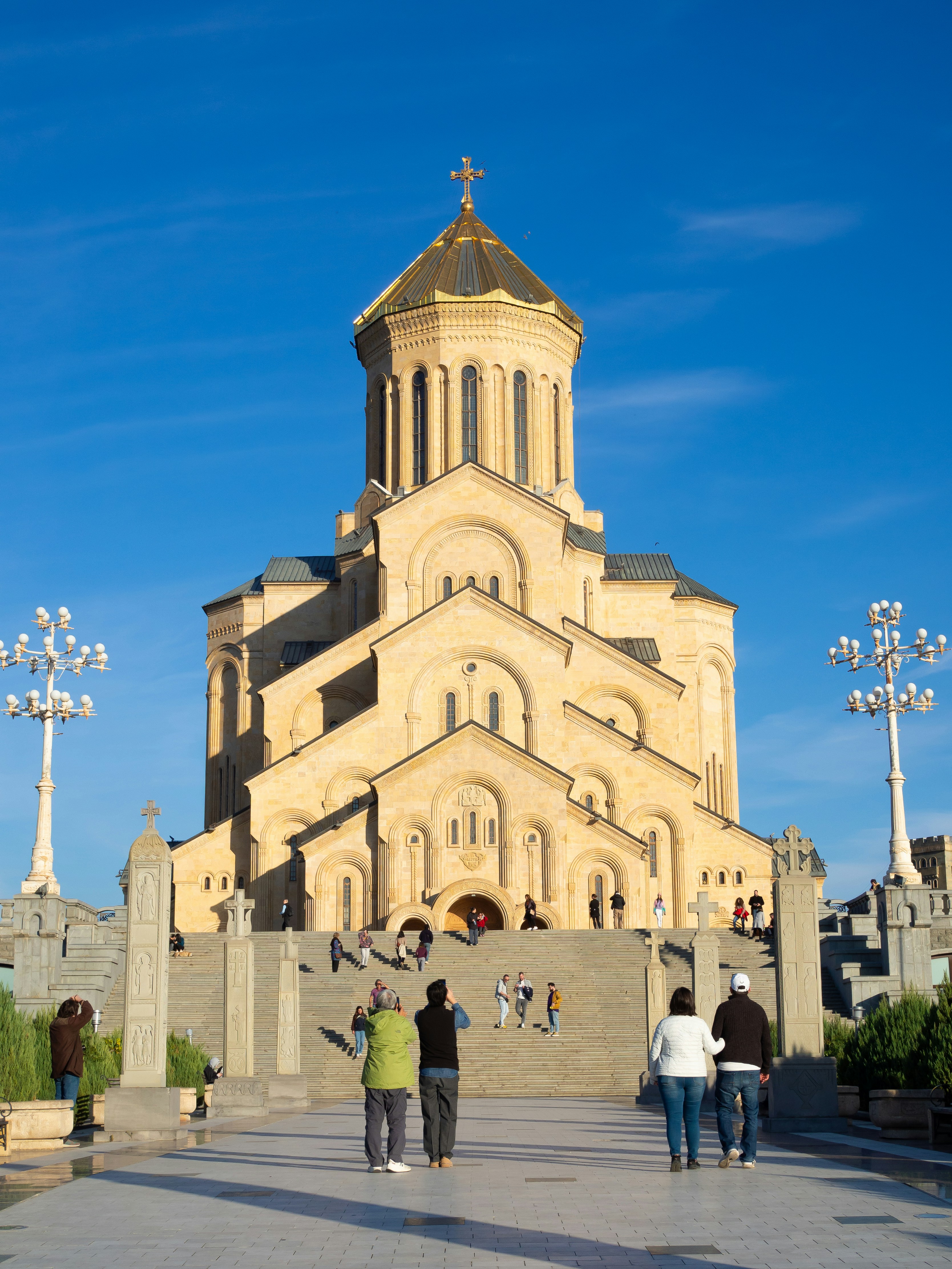 Street Food and Market Finds Near Svetitskhoveli Cathedral