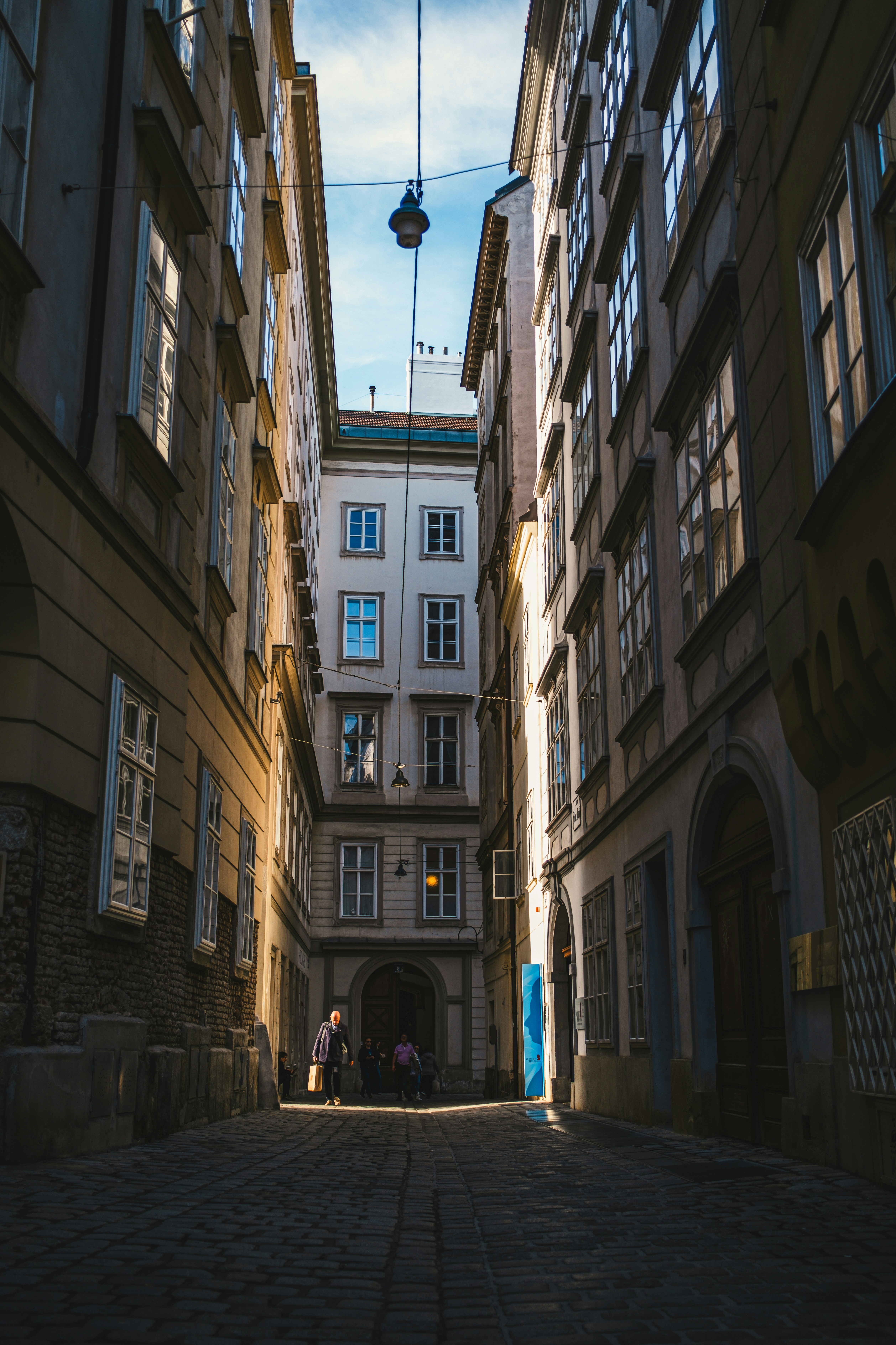 Photo by annahunko