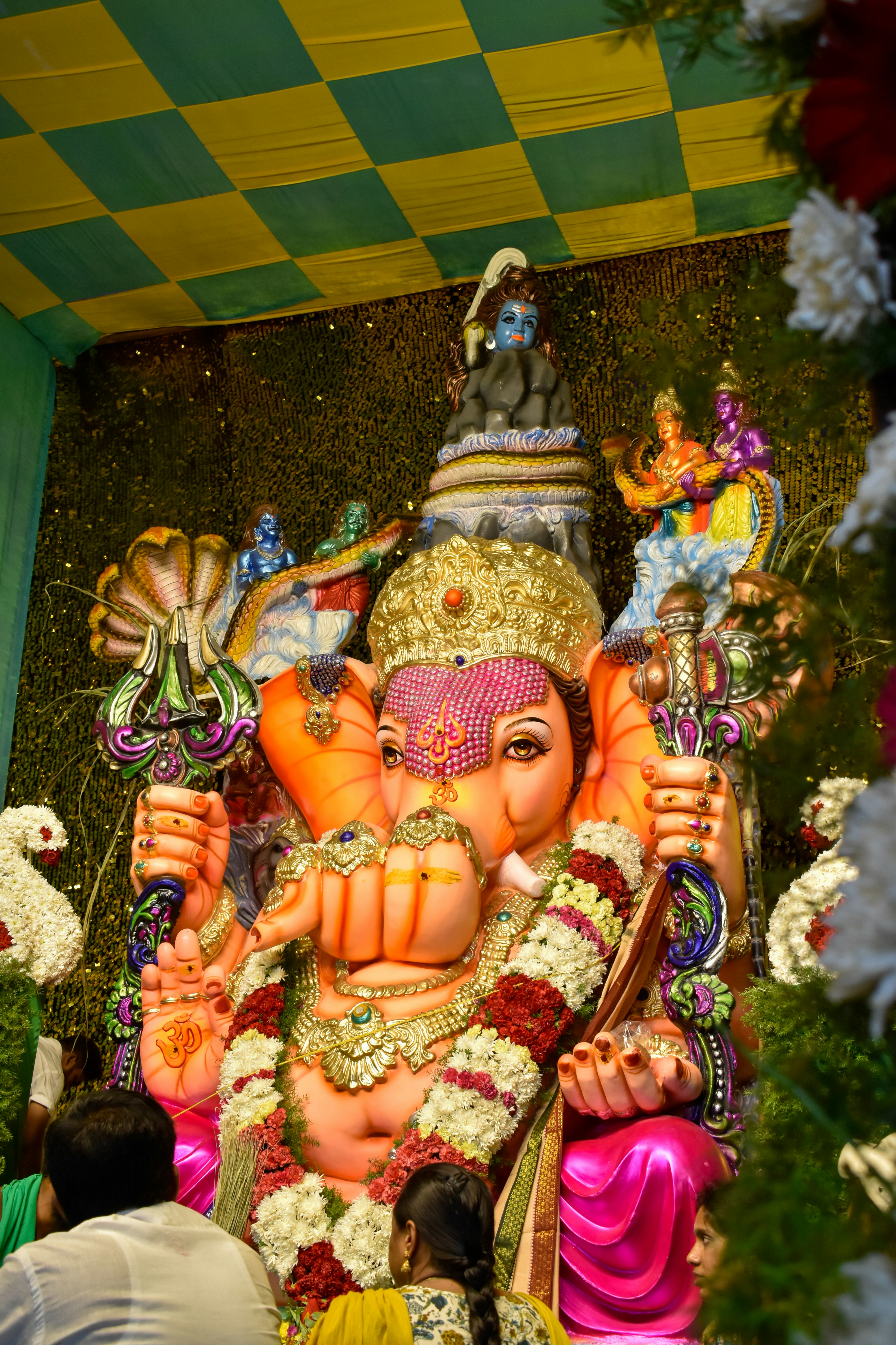 Eine Statue eines Ganesh in einem Tempel