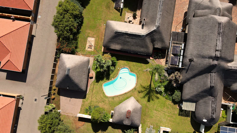 Weekly pool service